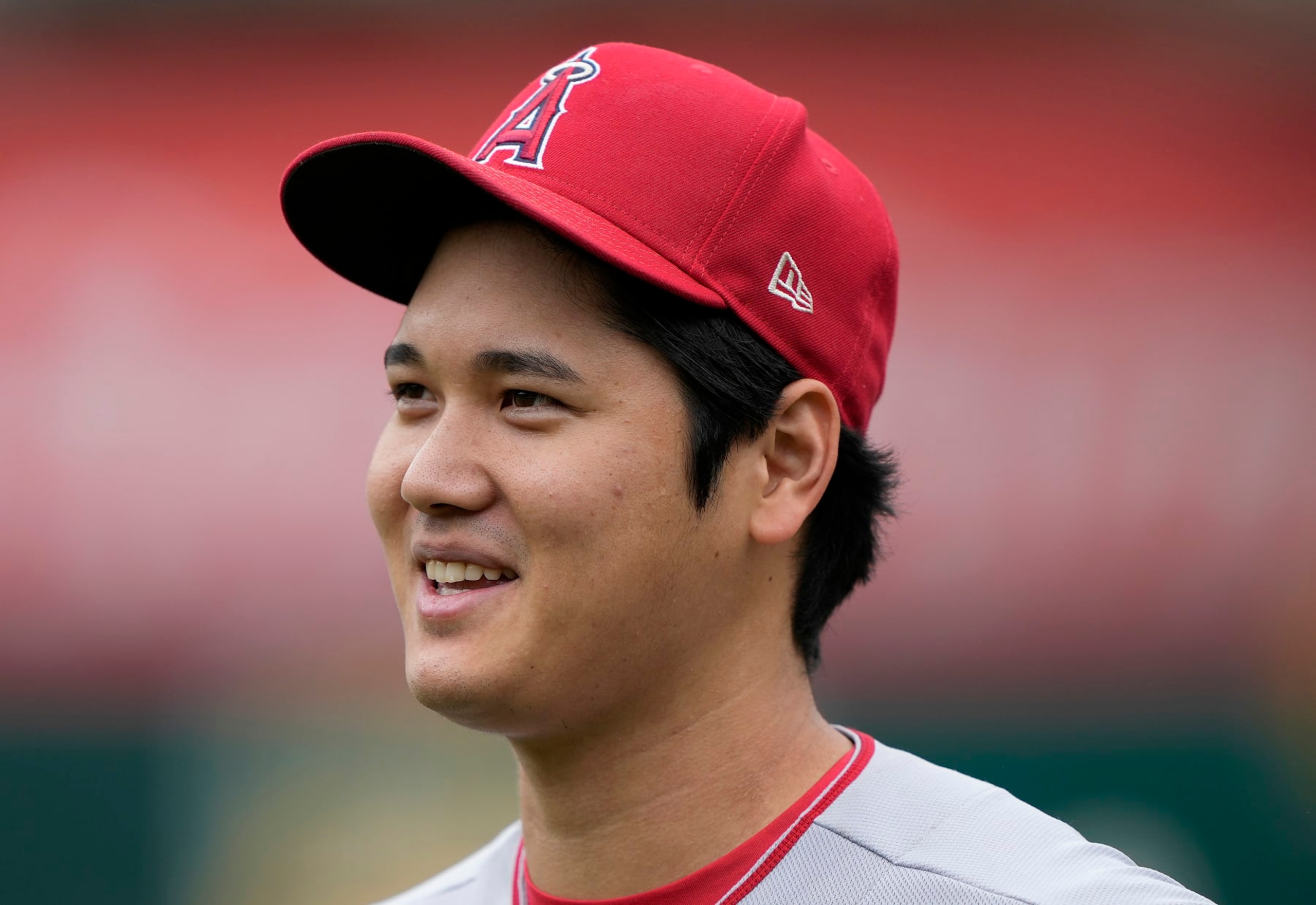 OAKLAND, CALIFORNIA - SEPTEMBER 02: Shohei Ohtani #17 of the Los Angeles Angels walks back to the dugout after warming up prior to the start of his game against the Oakland Athletics at RingCentral Coliseum on September 02, 2023 in Oakland, California. (Photo by Thearon W. Henderson/Getty Images) OAKLAND, CALIFORNIA - SEPTEMBER 02: Shohei Ohtani #17 of the Los Angeles Angels walks back to the dugout after warming up prior to the start of his game against the Oakland Athletics at RingCentral Coliseum on September 02, 2023 in Oakland, California. (Photo by Thearon W. Henderson/Getty Images)