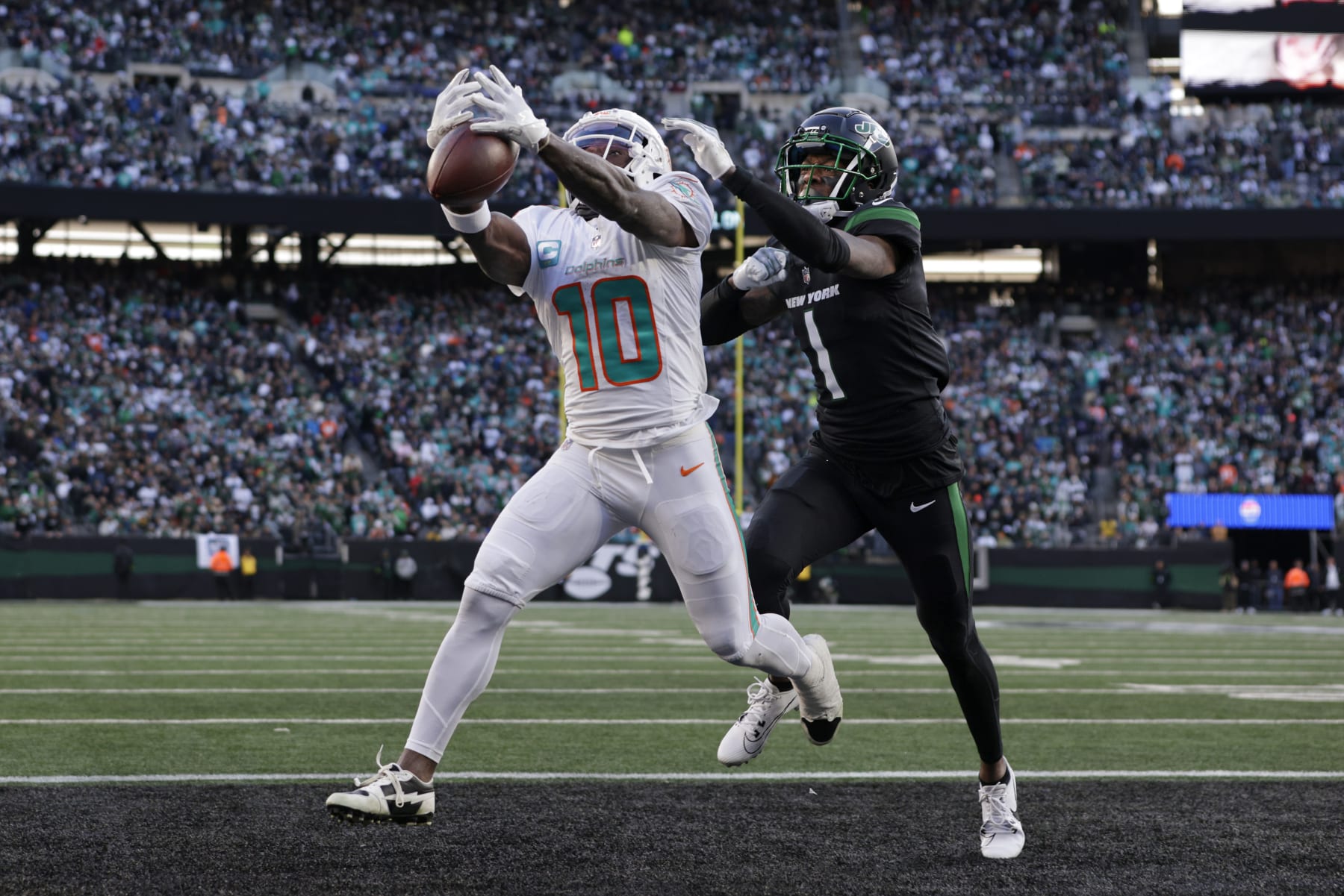 Dolphins WR Tyreek Hill