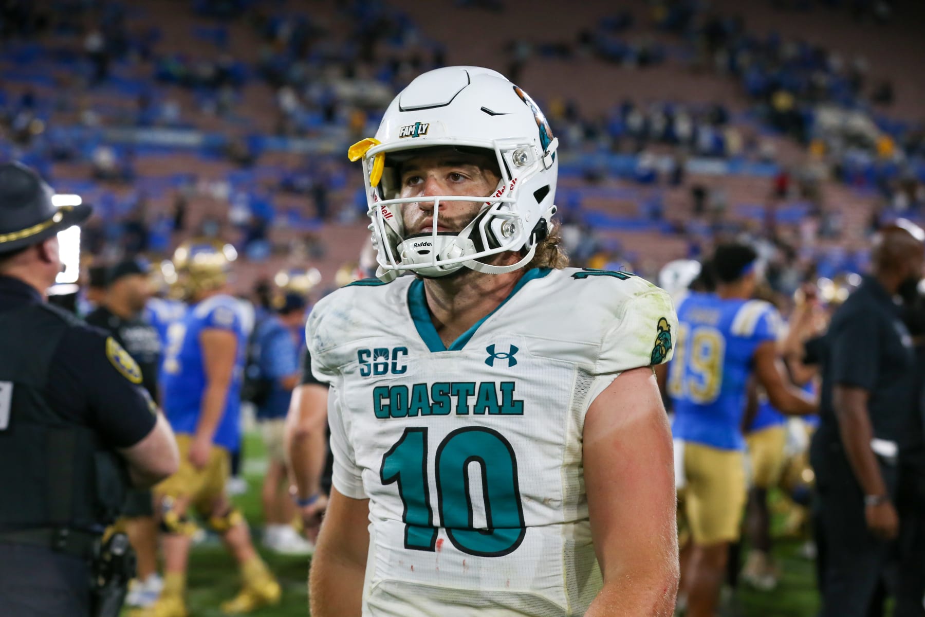 PASADENA, CA - SEPTEMBER 2: Coastal Carolina Chanticleers quarterback Grayson McCall (10) during a college football game between the Coastal Carolina Chanticleers and the UCLA Bruins on September 02, 2023, at the Rose Bowl in Pasadena, CA.(Photo by Jevone Moore/Icon Sportswire via Getty Images)