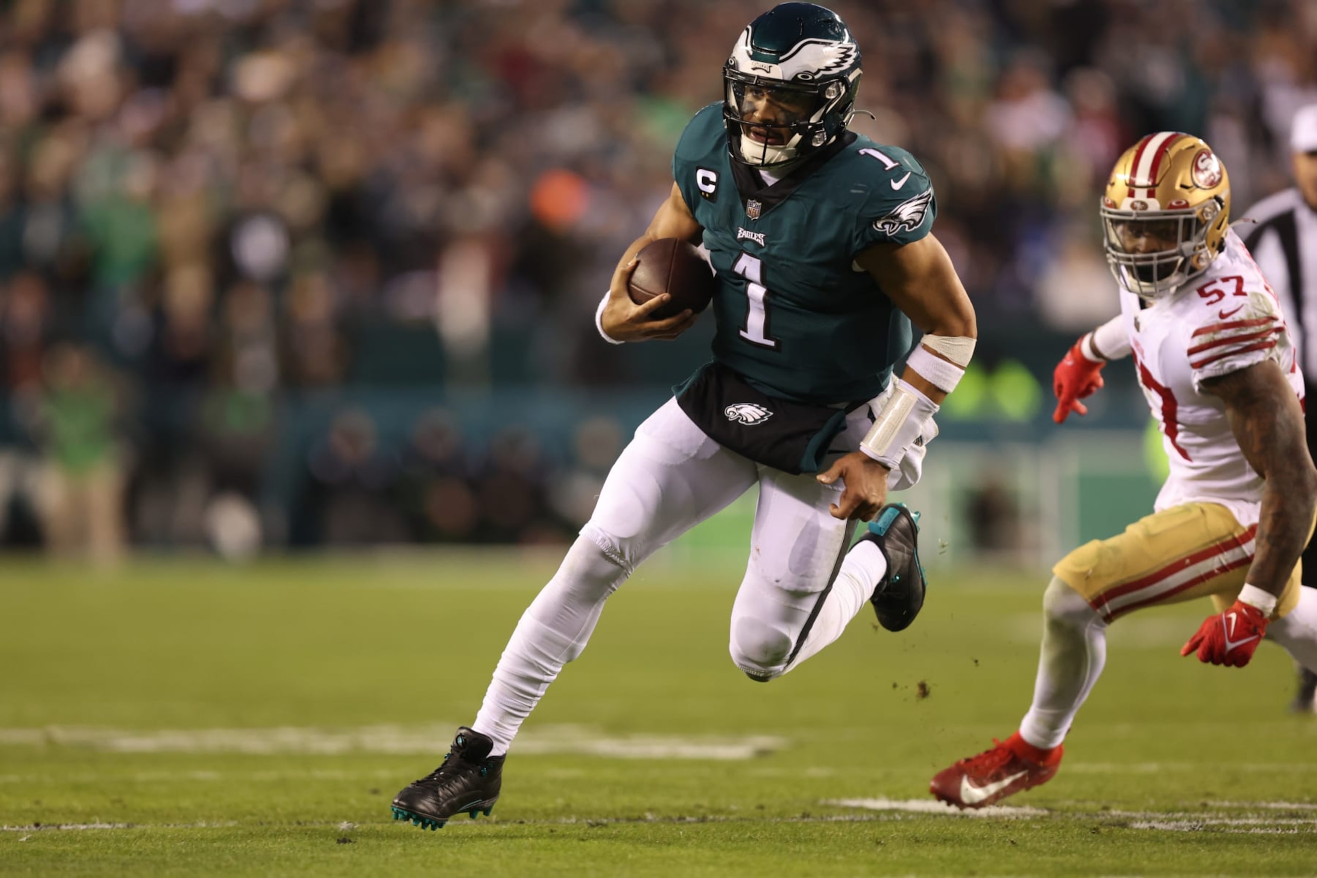 PHILADELPHIA, PA - JANUARY 29: Jalen Hurts #1 of the Philadelphia Eagles runs up field during an NFC Championship game against the San Francisco 49ers at Lincoln Financial Field on Sunday, January 29, 2023, in Philadelphia, Pennsylvania. (Perry Knotts/Getty Images) PHILADELPHIA, PA - JANUARY 29: Jalen Hurts #1 of the Philadelphia Eagles runs up field during an NFC Championship game against the San Francisco 49ers at Lincoln Financial Field on Sunday, January 29, 2023, in Philadelphia, Pennsylvania. (Perry Knotts/Getty Images)