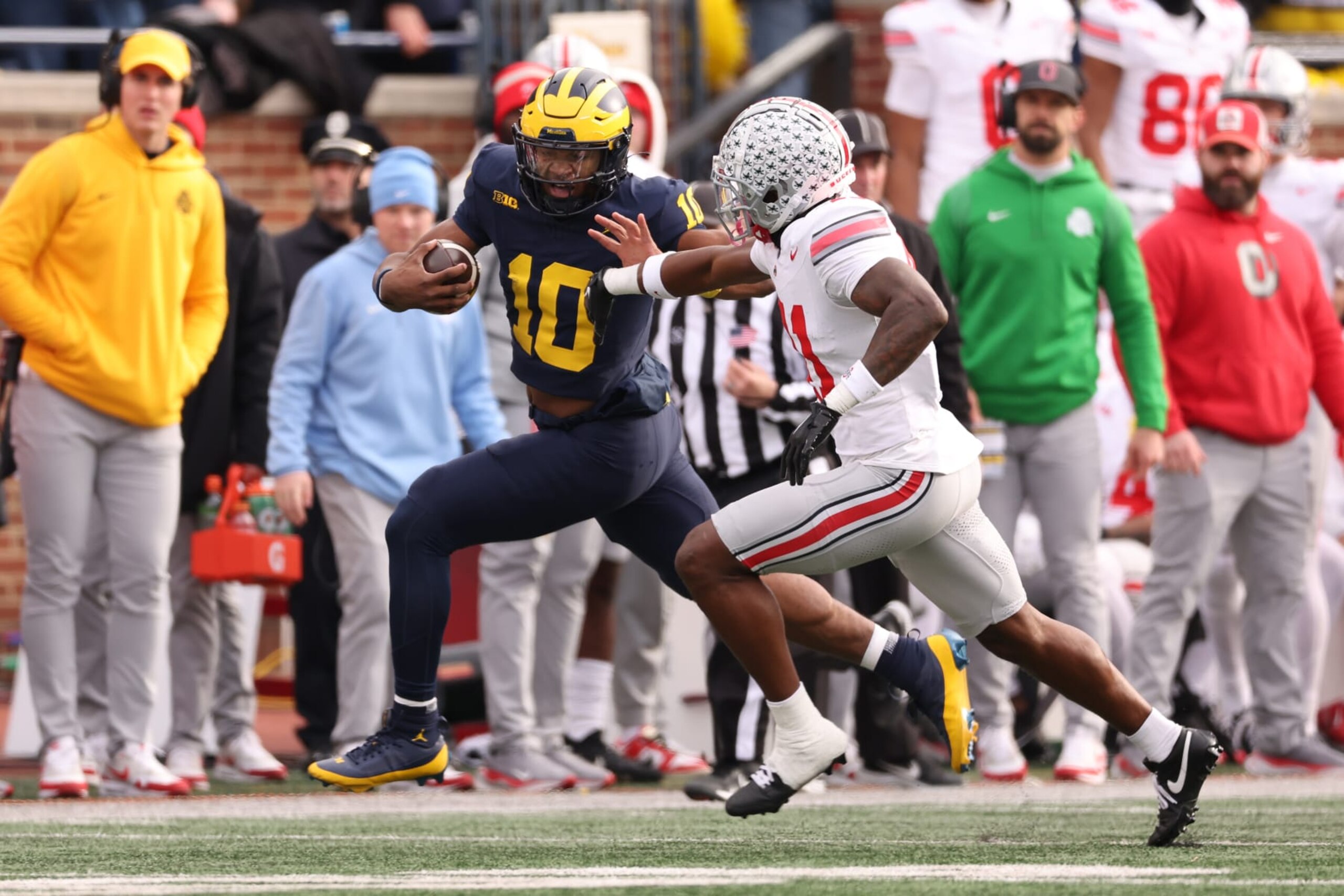 ANN ARBOR, MICHIGAN - NOVEMBER 25: Alex Orji #10 of the Michigan Wolverines plays against the Ohio State Buckeyes at Michigan Stadium on November 25, 2023 in Ann Arbor, Michigan. (Photo by Gregory Shamus/Getty Images) ANN ARBOR, MICHIGAN - NOVEMBER 25: Alex Orji #10 of the Michigan Wolverines plays against the Ohio State Buckeyes at Michigan Stadium on November 25, 2023 in Ann Arbor, Michigan. (Photo by Gregory Shamus/Getty Images)
