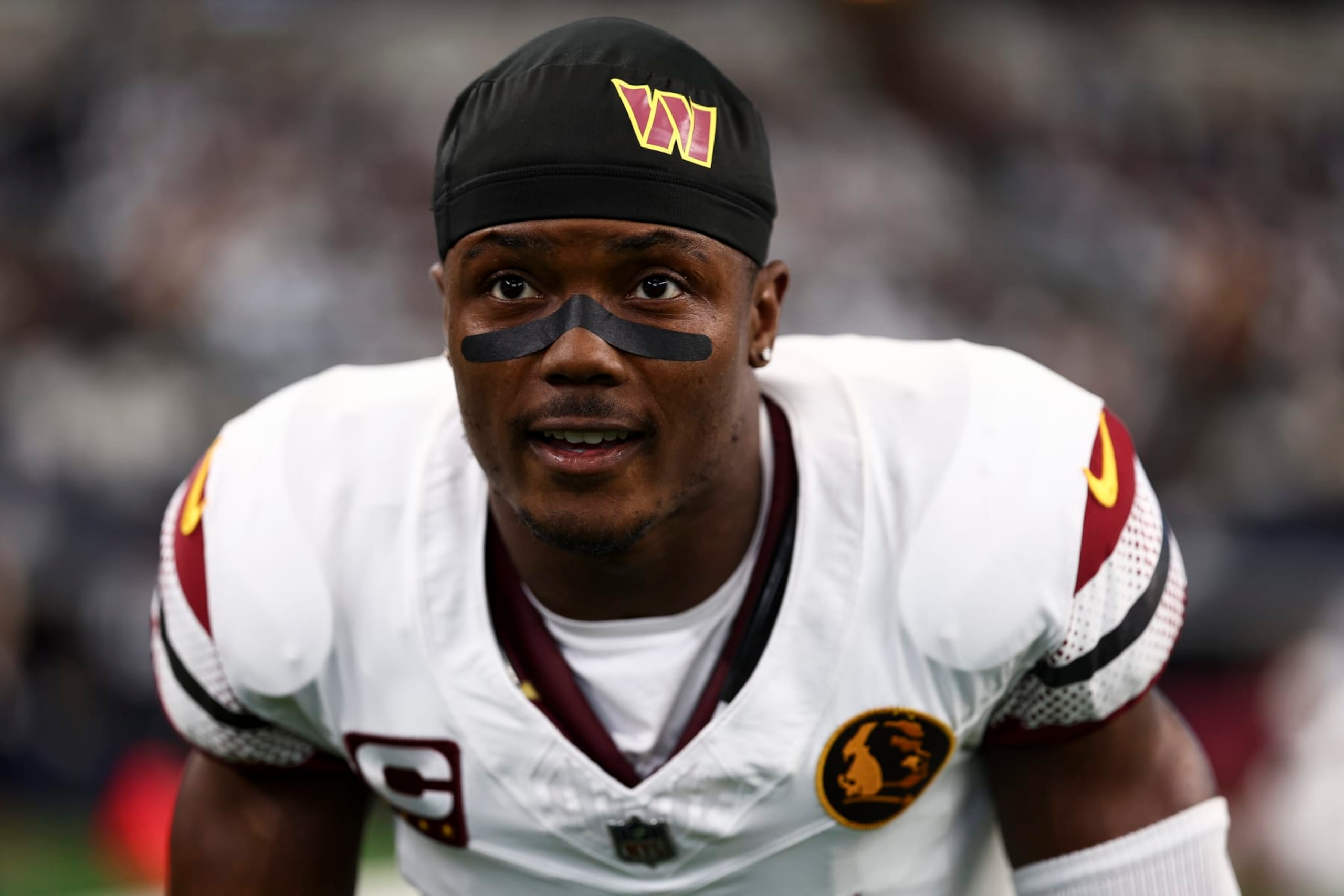 ARLINGTON, TX - NOVEMBER 23: Terry McLaurin #17 of the Washington Commanders stretches prior to an NFL football game against the Dallas Cowboys at AT&T Stadium on November 23, 2023 in Arlington, Texas. (Photo by Kevin Sabitus/Getty Images)