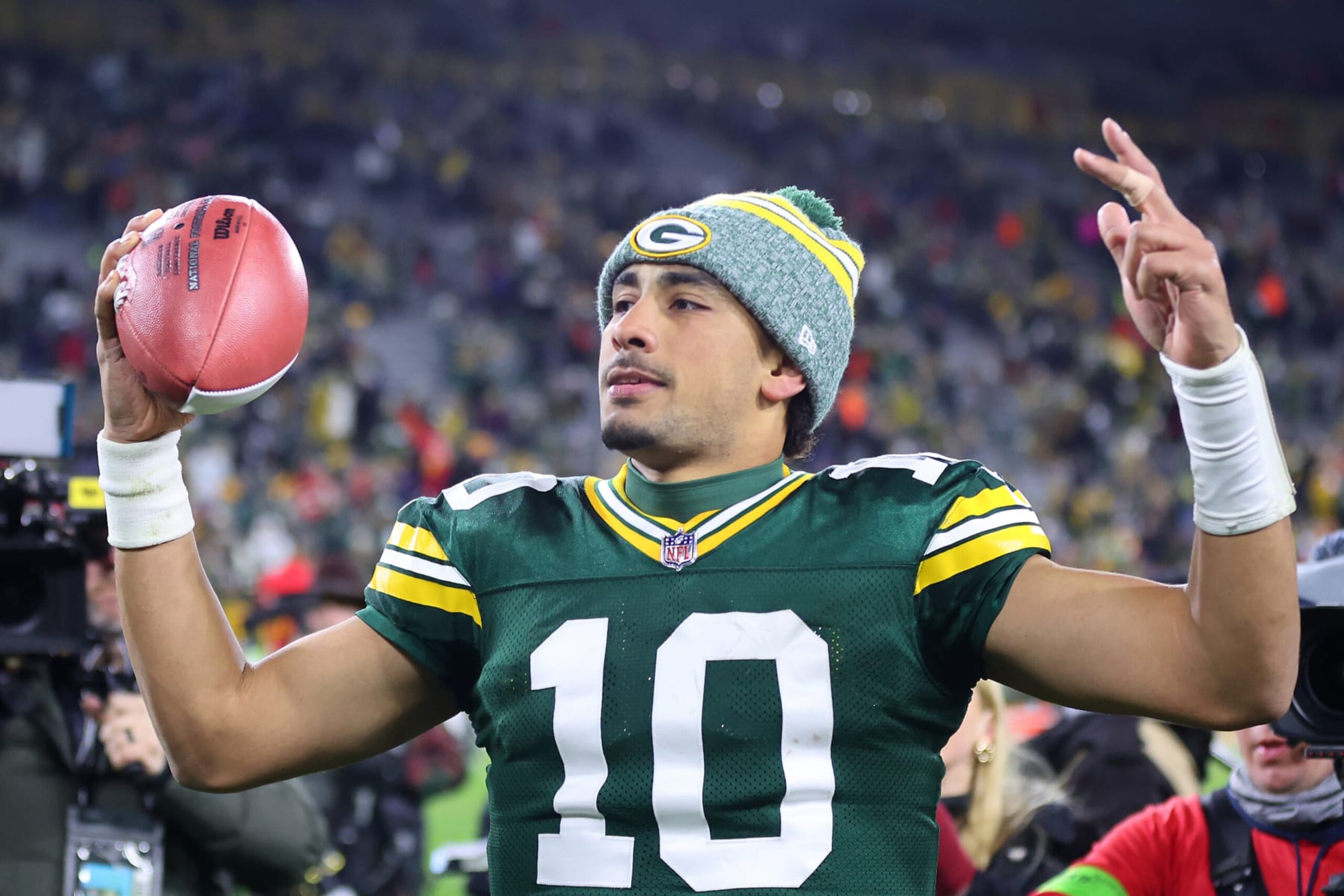 GREEN BAY, WISCONSIN - DECEMBER 03: Jordan Love #10 of the Green Bay Packers celebrates defeating the Kansas City Chiefs 27-19 at Lambeau Field on December 03, 2023 in Green Bay, Wisconsin. (Photo by Stacy Revere/Getty Images)