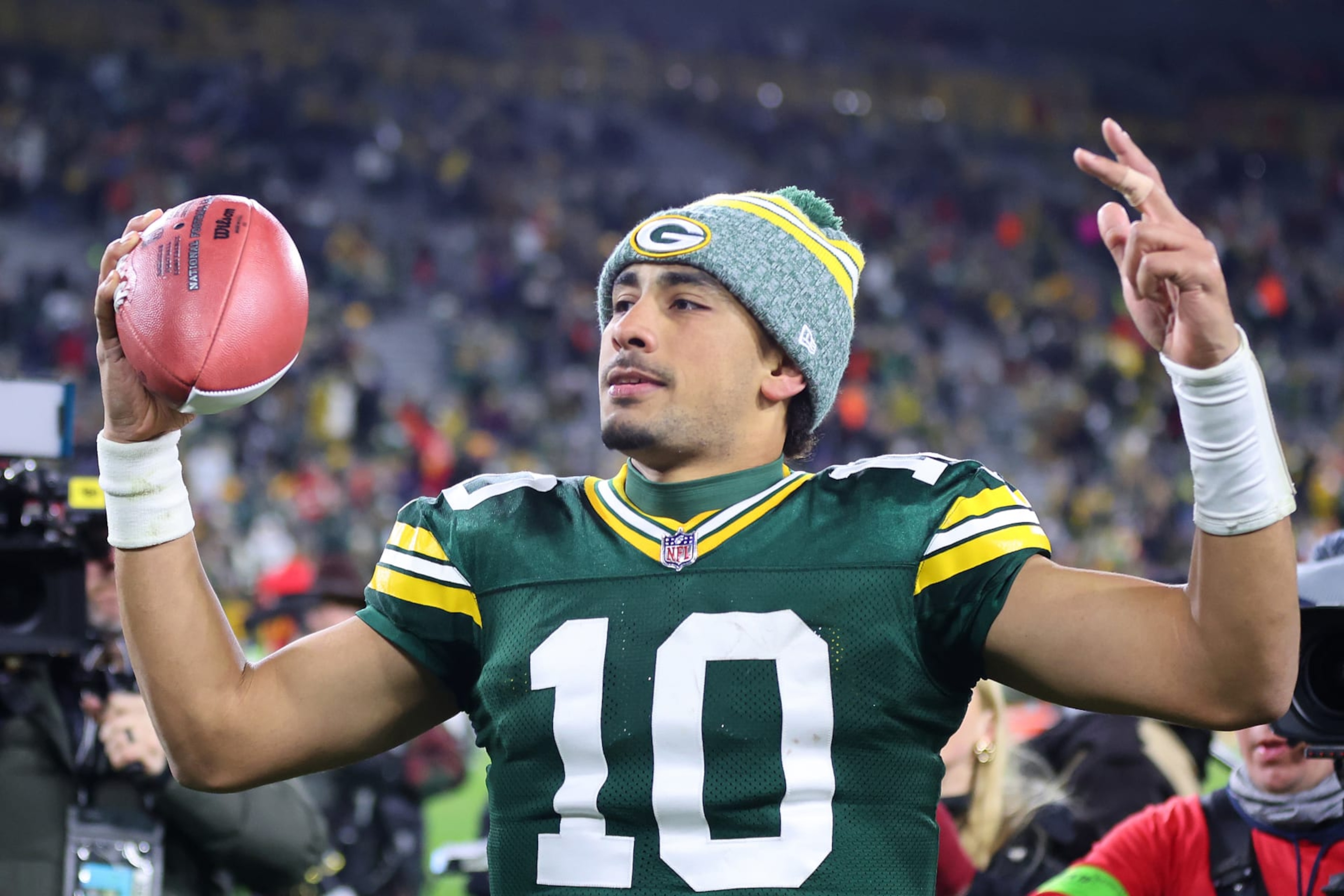 GREEN BAY, WISCONSIN - DECEMBER 03: Jordan Love #10 of the Green Bay Packers celebrates defeating the Kansas City Chiefs 27-19 at Lambeau Field on December 03, 2023 in Green Bay, Wisconsin. (Photo by Stacy Revere/Getty Images)