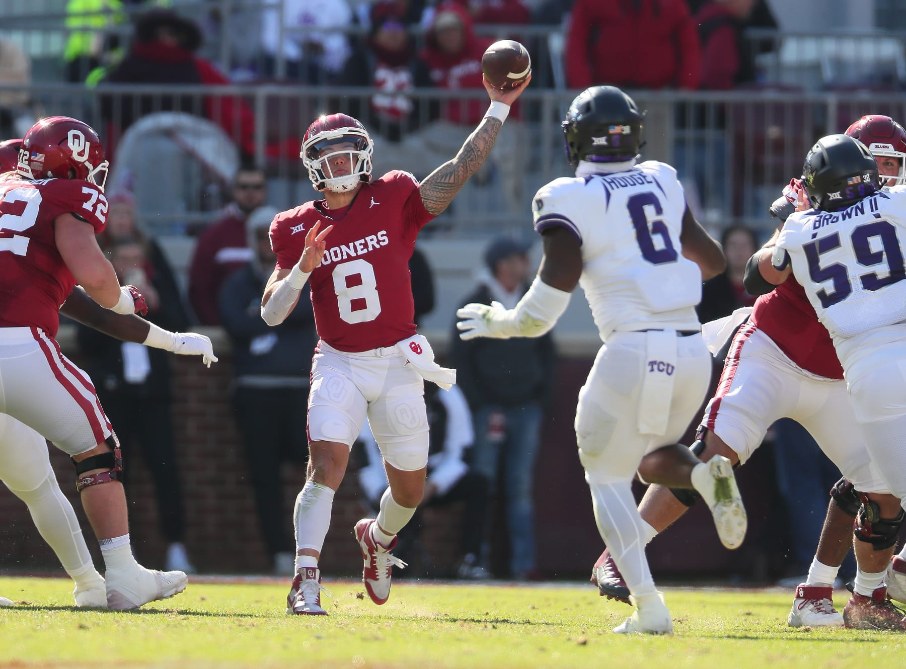 NORMAN, OK - NOVEMBER 24: Oklahoma Sooners QB  Dillon Gabriel (08) passes the ball during a game between the Oklahoma Sooners and the Texas Christian Horned Frogs at Gaylord Memorial Stadium in Norman, Oklahoma on November 24, 2023. (Photo by David Stacy/Icon Sportswire via Getty Images)
