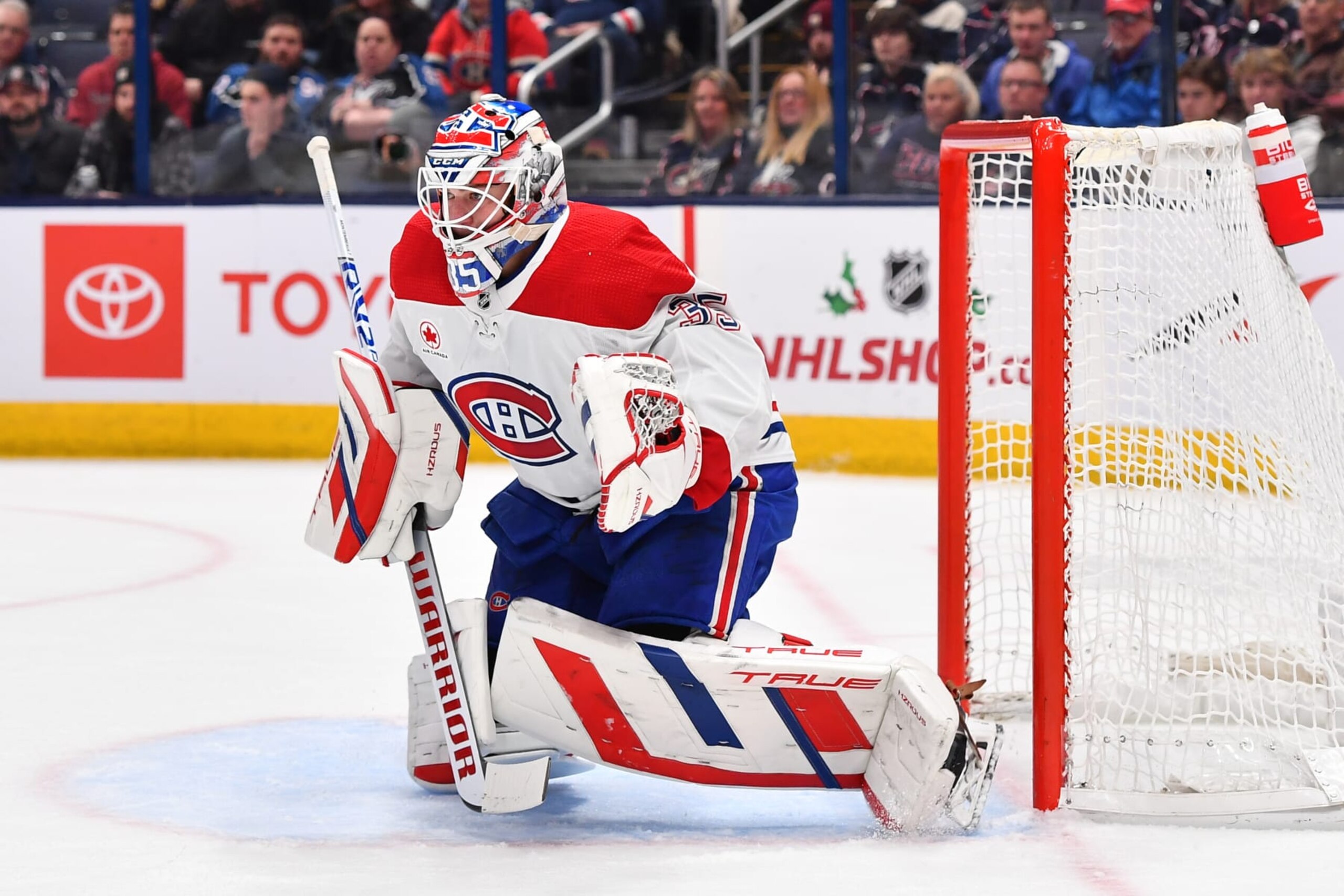 COLUMBUS, OHIO - NOVEMBER 29: Goaltender Sam Montembeault #35 of the Montreal Canadiens defends the net during the first period of a game against the Columbus Blue Jackets at Nationwide Arena on November 29, 2023 in Columbus, Ohio. (Photo by Ben Jackson/NHLI via Getty Images) COLUMBUS, OHIO - NOVEMBER 29: Goaltender Sam Montembeault #35 of the Montreal Canadiens defends the net during the first period of a game against the Columbus Blue Jackets at Nationwide Arena on November 29, 2023 in Columbus, Ohio. (Photo by Ben Jackson/NHLI via Getty Images)