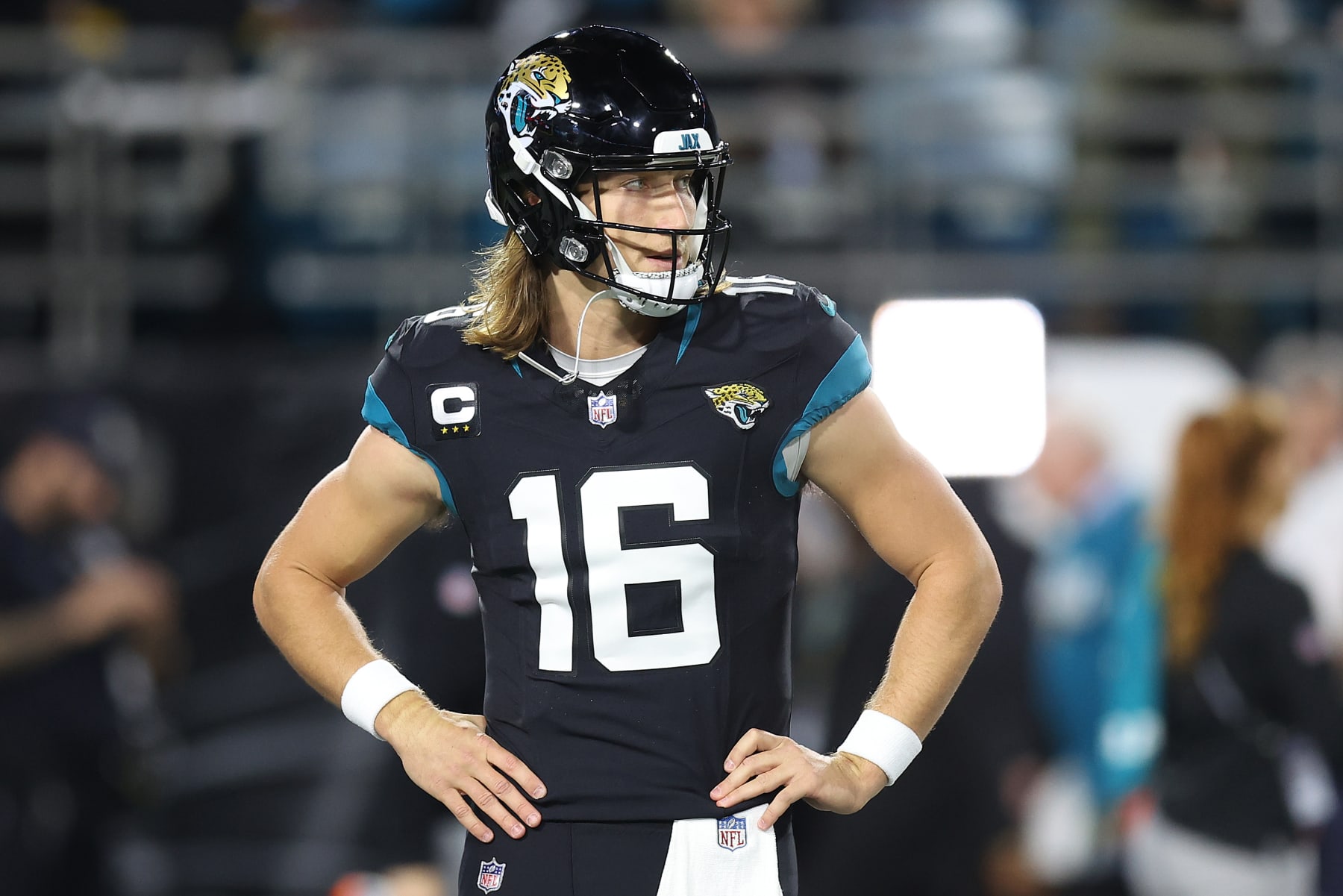 JACKSONVILLE, FLORIDA - DECEMBER 04: Trevor Lawrence #16 of the Jacksonville Jaguars warms up prior to the game against the Cincinnati Bengals at EverBank Stadium on December 04, 2023 in Jacksonville, Florida. (Photo by Mike Carlson/Getty Images)
