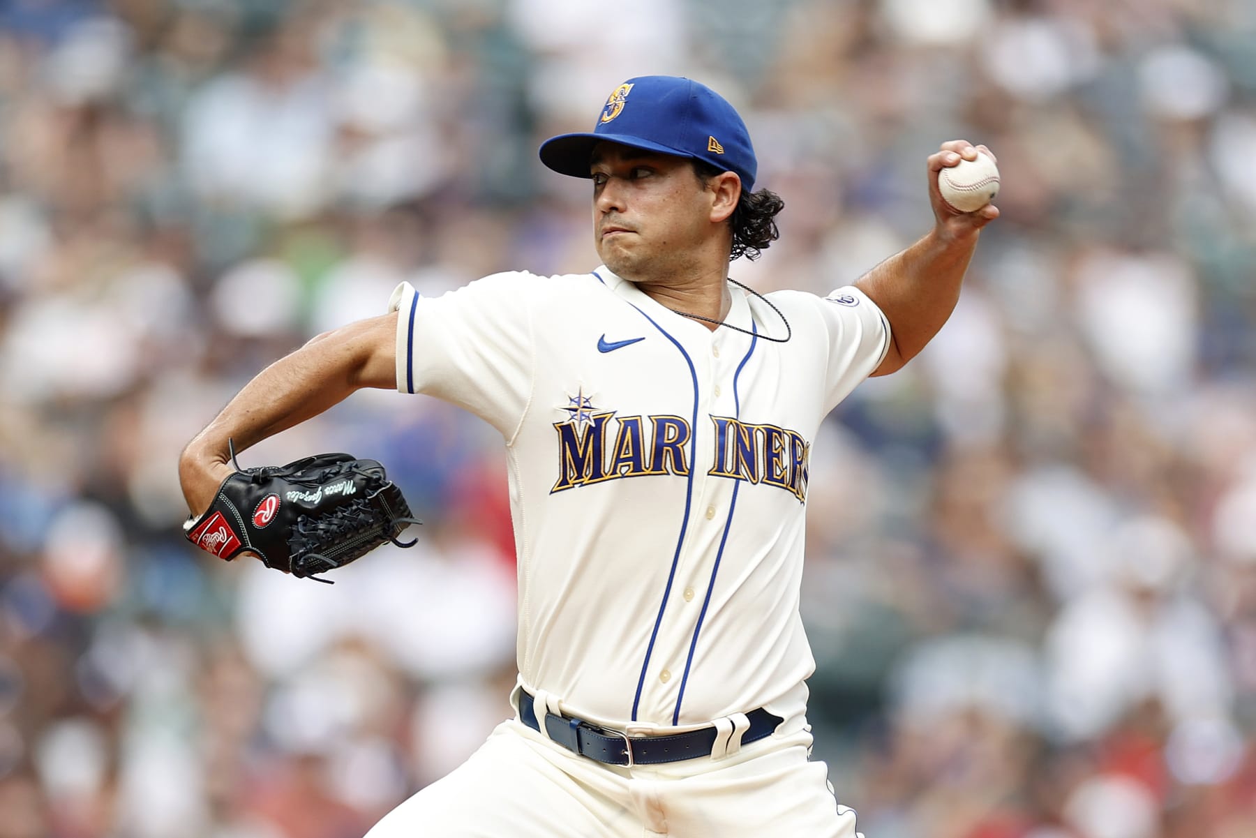 SEATTLE, WASHINGTON - SEPTEMBER 11: Marco Gonzales #7 of the Seattle Mariners pitches during the first inning against the Atlanta Braves at T-Mobile Park on September 11, 2022 in Seattle, Washington. (Photo by Steph Chambers/Getty Images)