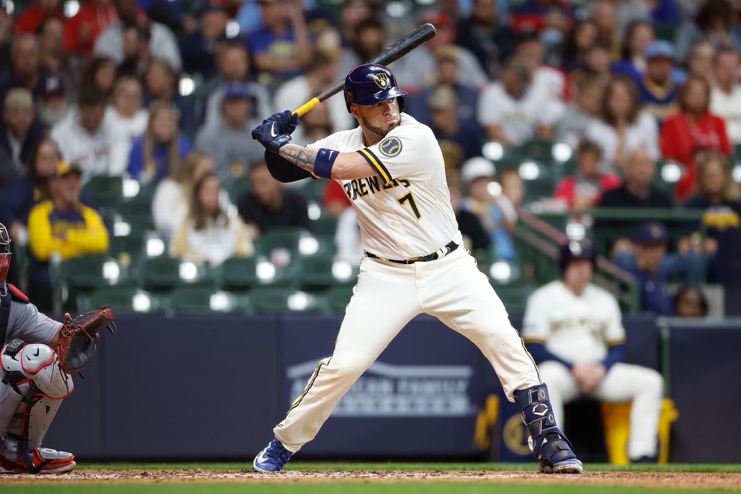 MILWAUKEE, WISCONSIN - SEPTEMBER 27: Victor Caratini #7 of the Milwaukee Brewers up to bat against the St. Louis Cardinals at American Family Field on September 27, 2023 in Milwaukee, Wisconsin. (Photo by John Fisher/Getty Images) MILWAUKEE, WISCONSIN - SEPTEMBER 27: Victor Caratini #7 of the Milwaukee Brewers up to bat against the St. Louis Cardinals at American Family Field on September 27, 2023 in Milwaukee, Wisconsin. (Photo by John Fisher/Getty Images)