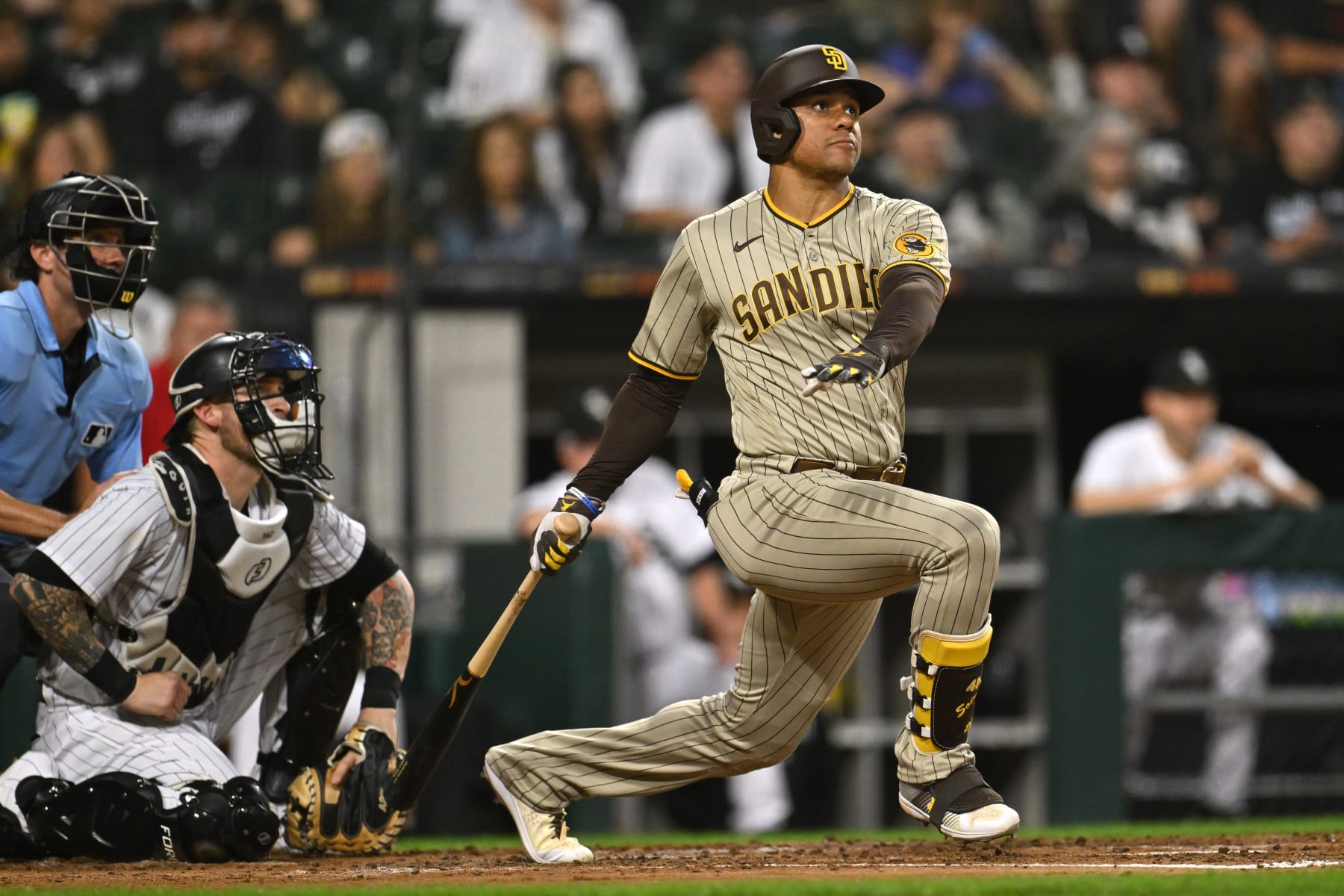 CHICAGO, ILLINOIS - SEPTEMBER 30: Juan Soto #22 of the San Diego Padres hits an RBI double in the second inning against the Chicago White Sox  at Guaranteed Rate Field on September 30, 2023 in Chicago, Illinois. (Photo by Quinn Harris/Getty Images)