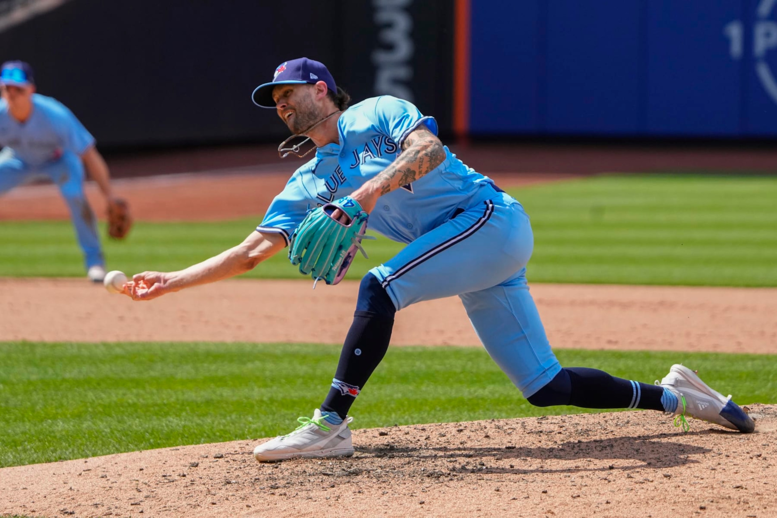 FLUSHING, NY - JUNE 04: Toronto Blue Jays Pitcher Adam Cimber (90) delivers a pitch during the seventh inning of the Major League Baseball game between the Toronto Blue Jays and New York Mets on June 4, 2023, at Citi Field in Flushing, NY. (Photo by Gregory Fisher/Icon Sportswire via Getty Images) FLUSHING, NY - JUNE 04: Toronto Blue Jays Pitcher Adam Cimber (90) delivers a pitch during the seventh inning of the Major League Baseball game between the Toronto Blue Jays and New York Mets on June 4, 2023, at Citi Field in Flushing, NY. (Photo by Gregory Fisher/Icon Sportswire via Getty Images)