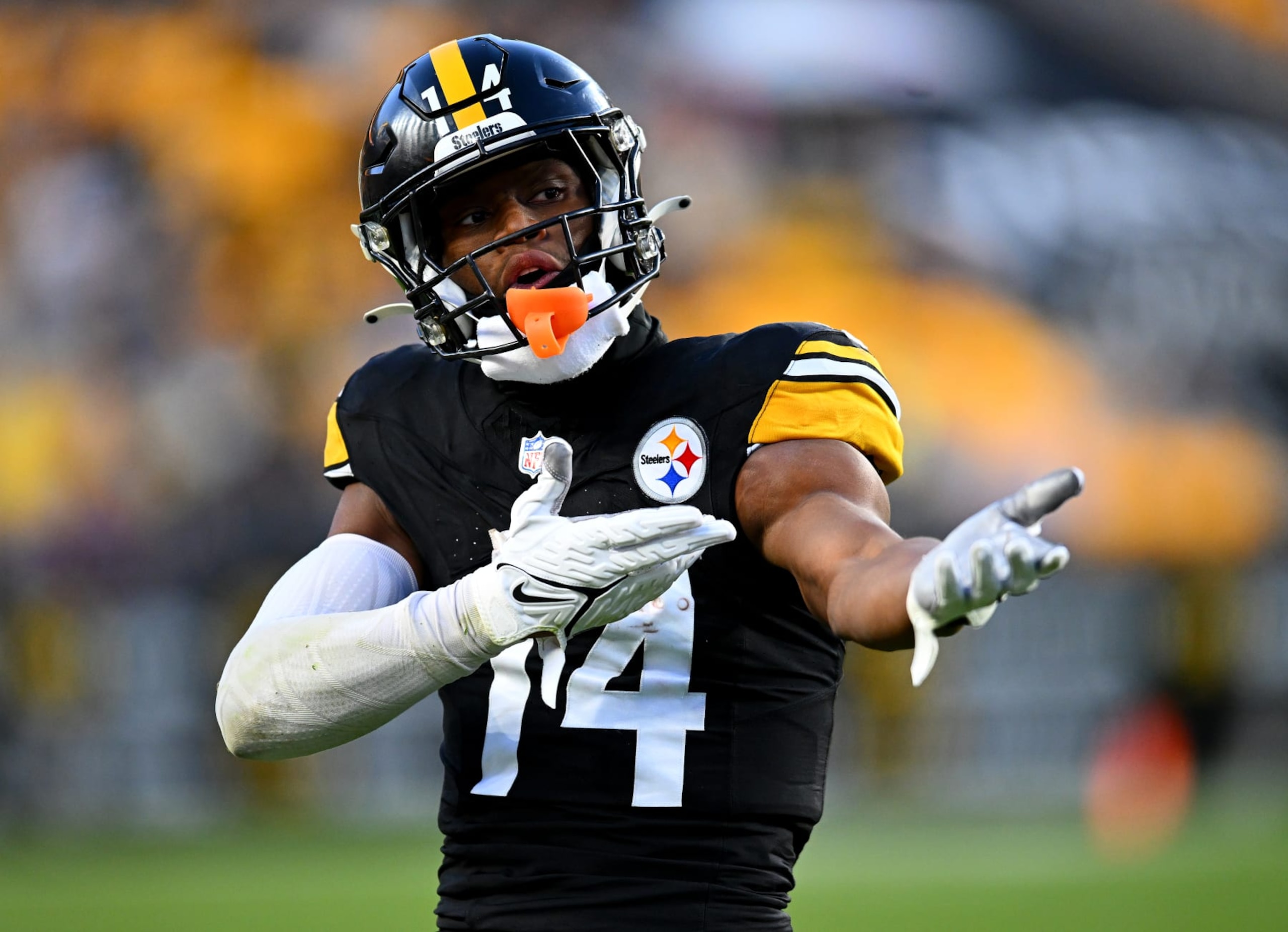 PITTSBURGH, PENNSYLVANIA - DECEMBER 03: George Pickens #14 of the Pittsburgh Steelers reacts after a first down during the third quarter in the game the Arizona Cardinals at Acrisure Stadium on December 03, 2023 in Pittsburgh, Pennsylvania. (Photo by Joe Sargent/Getty Images)