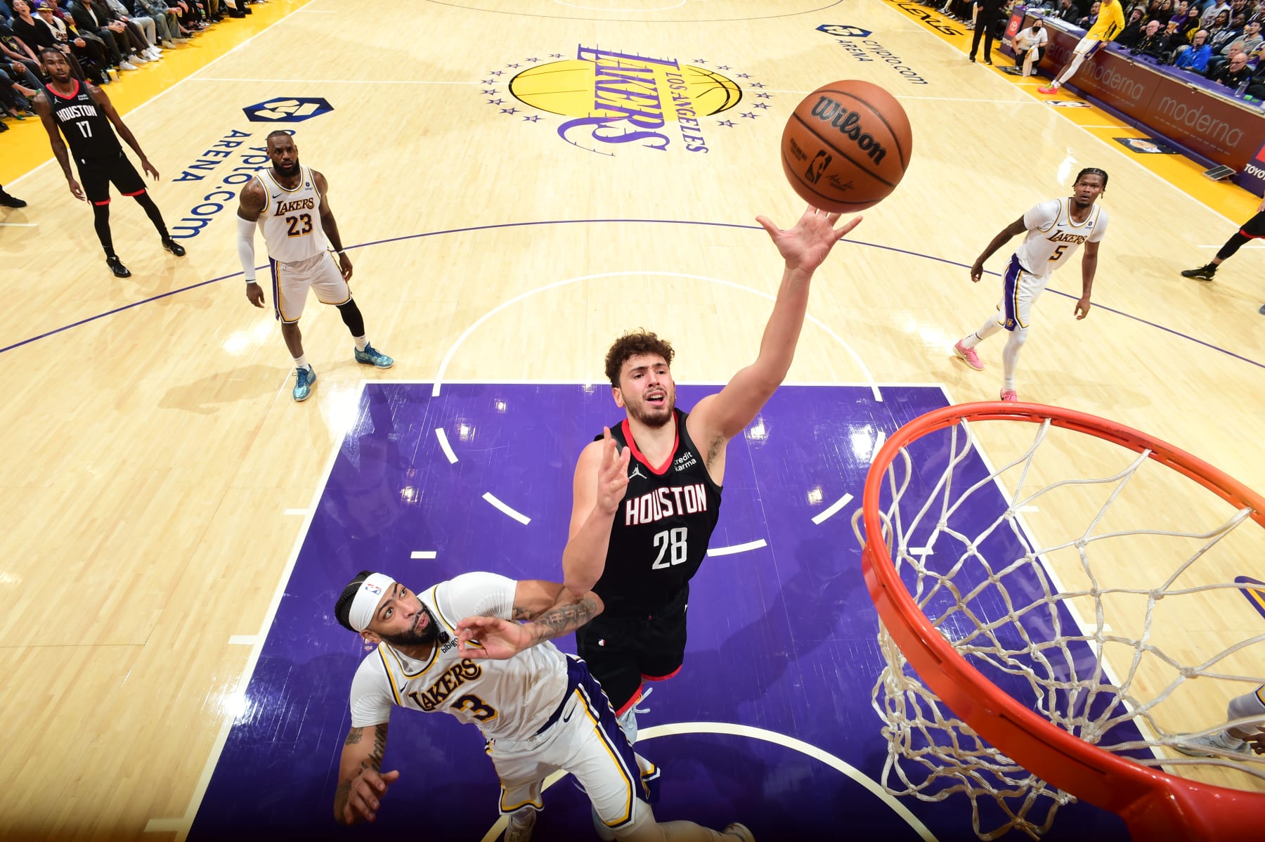 LOS ANGELES, CA - DECEMBER 2:  Alperen Sengun #28 of the Houston Rockets goes to the basket during the game on December 2, 2023 at Crypto.Com Arena in Los Angeles, California. NOTE TO USER: User expressly acknowledges and agrees that, by downloading and/or using this Photograph, user is consenting to the terms and conditions of the Getty Images License Agreement. Mandatory Copyright Notice: Copyright 2023 NBAE (Photo by Adam Pantozzi/NBAE via Getty Images)