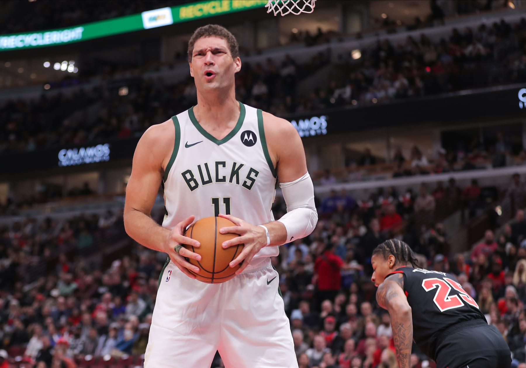 CHICAGO, IL - NOVEMBER 30: Brook Lopez #11 of the Milwaukee Bucks reacts to a call during the first half against the Chicago Bulls at the United Center on November 30, 2023 in Chicago, Illinois. (Photo by Melissa Tamez/Icon Sportswire via Getty Images)