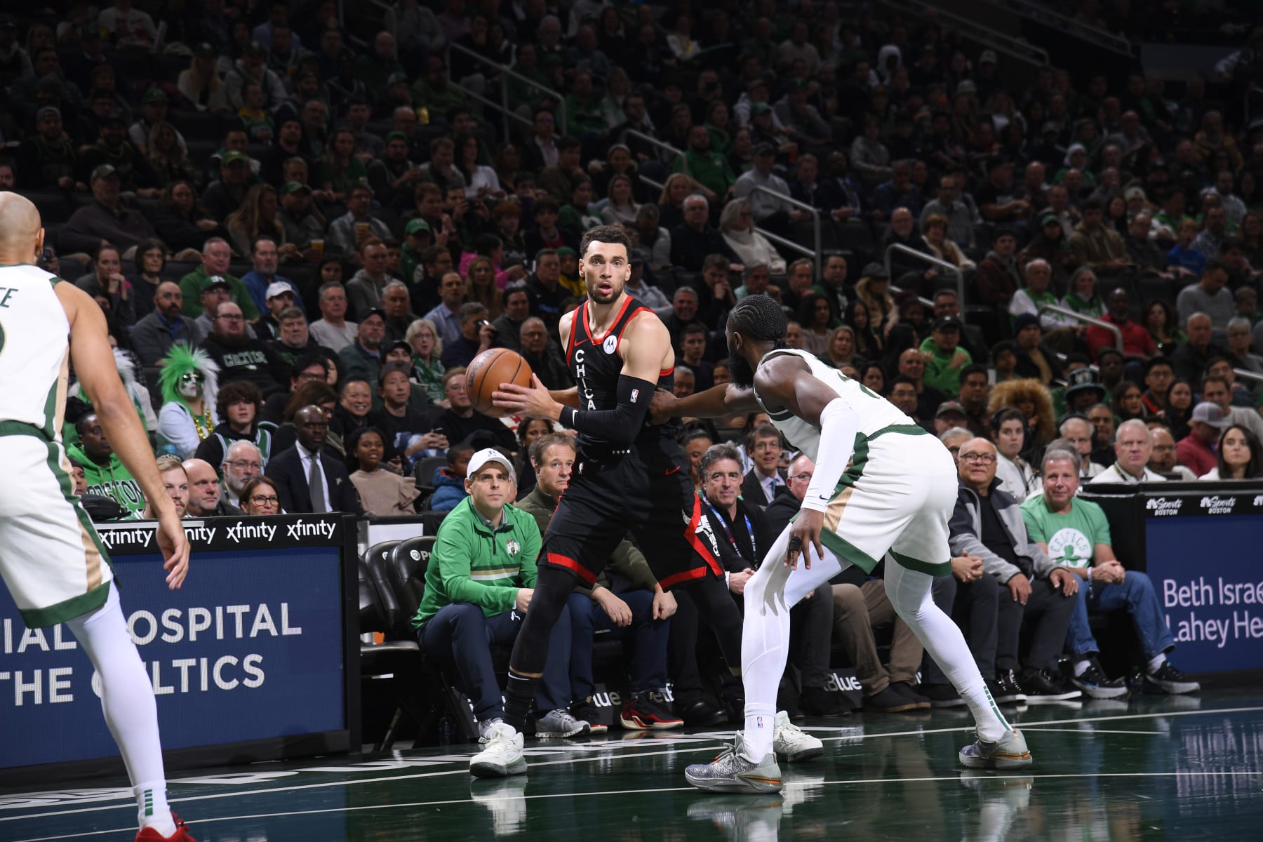 BOSTON, MA - NOVEMBER 28: Zach LaVine #8 of the Chicago Bulls looks to pass the ball during the game against the Boston Celtics during the In-Season Tournament on November 28, 2023 at the TD Garden in Boston, Massachusetts. NOTE TO USER: User expressly acknowledges and agrees that, by downloading and or using this photograph, User is consenting to the terms and conditions of the Getty Images License Agreement. Mandatory Copyright Notice: Copyright 2023 NBAE  (Photo by Brian Babineau/NBAE via Getty Images)