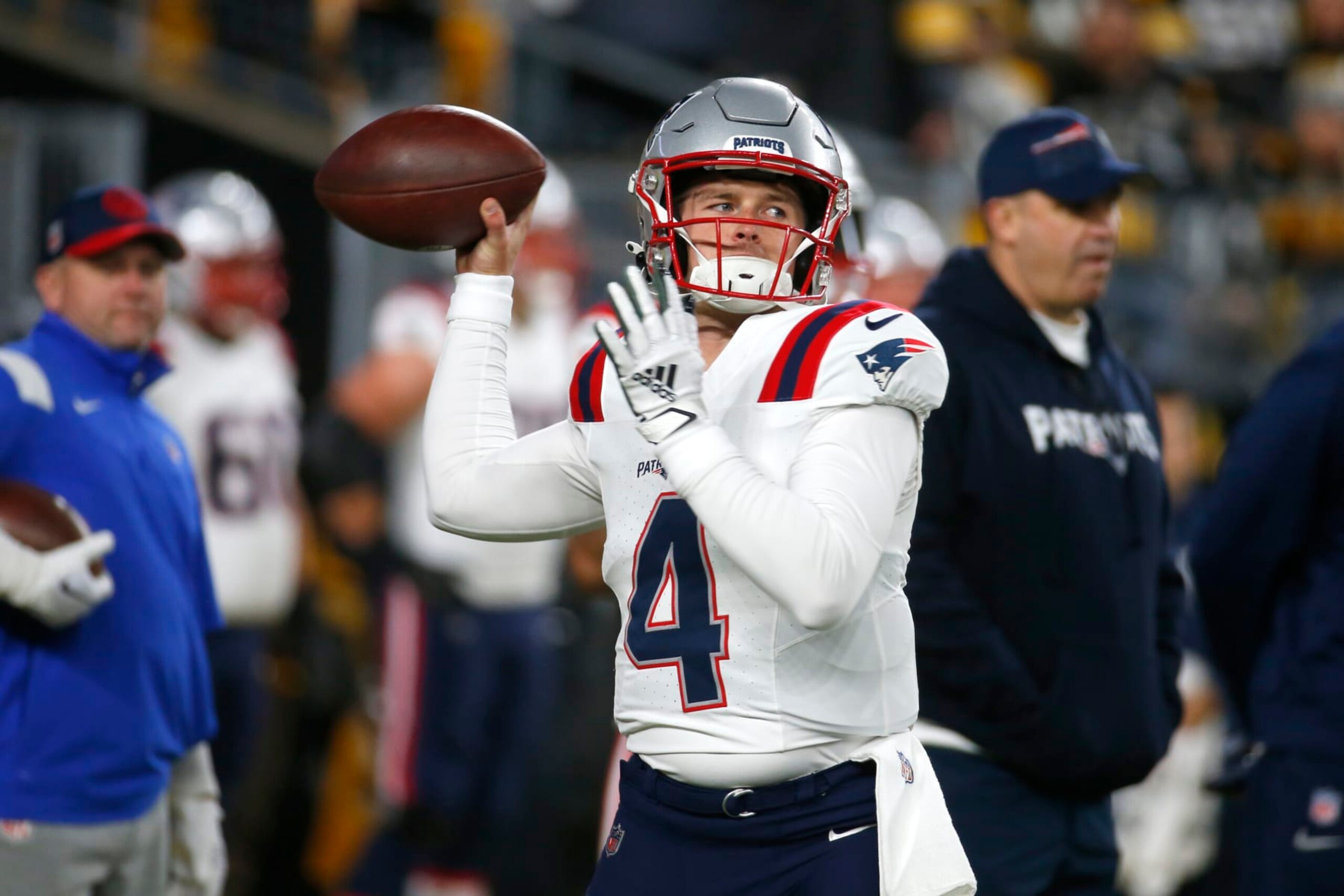 PITTSBURGH, PENNSYLVANIA - DECEMBER 07: Quarterback Bailey Zappe (4) of the New England Patriots warms up before the game against the Pittsburgh Steelers at Acrisure Stadium on December 07, 2023 in Pittsburgh, Pennsylvania. (Photo by Justin K. Aller/Getty Images)