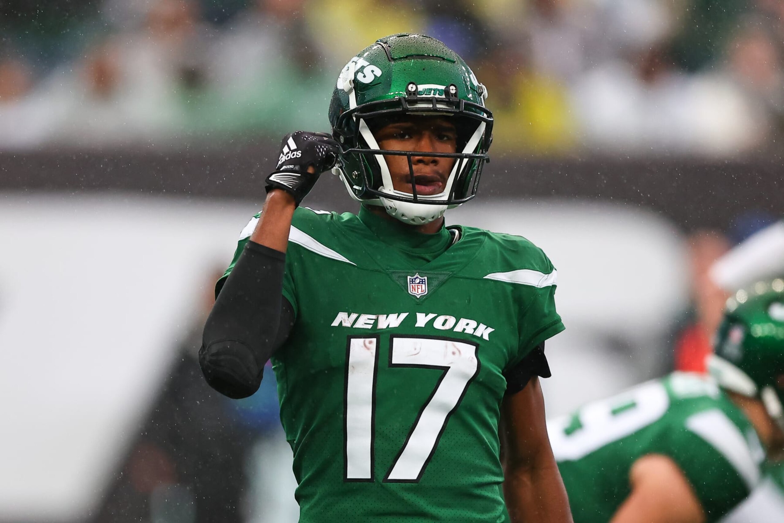 EAST RUTHERFORD, NJ - DECEMBER 03: Garrett Wilson #17 of the New York Jets during the game against the Atlanta Falcons on December 3, 2023 at MetLife Stadium in East Rutherford, New Jersey. (Photo by Rich Graessle/Icon Sportswire via Getty Images) EAST RUTHERFORD, NJ - DECEMBER 03: Garrett Wilson #17 of the New York Jets during the game against the Atlanta Falcons on December 3, 2023 at MetLife Stadium in East Rutherford, New Jersey. (Photo by Rich Graessle/Icon Sportswire via Getty Images)