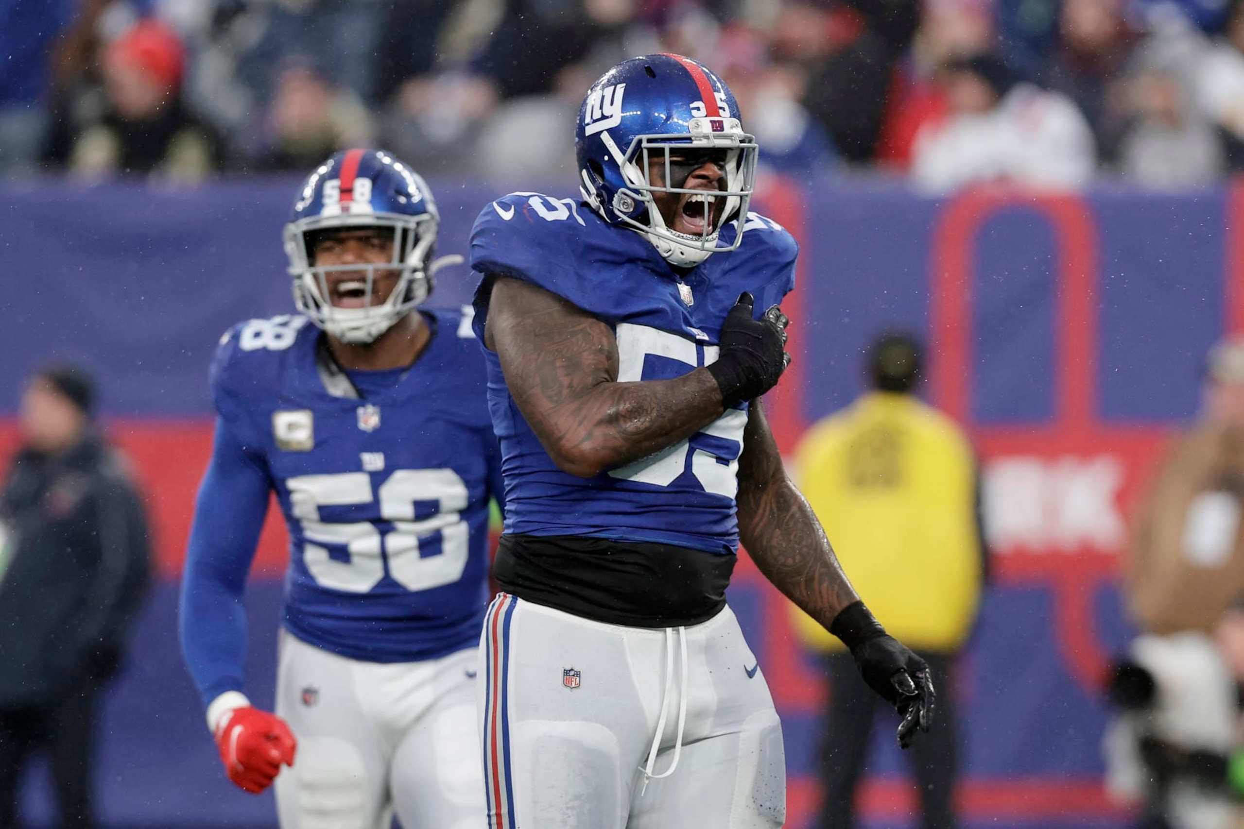 EAST RUTHERFORD, NEW JERSEY - NOVEMBER 26: (NEW YORK DAILIES OUT) Jihad Ward #55 and Bobby Okereke #58 of the New York Giants in action against the New England Patriots at MetLife Stadium on November 26, 2023 in East Rutherford, New Jersey. The Giants defeated the Patriots 10-7. (Photo by Jim McIsaac/Getty Images) EAST RUTHERFORD, NEW JERSEY - NOVEMBER 26: (NEW YORK DAILIES OUT) Jihad Ward #55 and Bobby Okereke #58 of the New York Giants in action against the New England Patriots at MetLife Stadium on November 26, 2023 in East Rutherford, New Jersey. The Giants defeated the Patriots 10-7. (Photo by Jim McIsaac/Getty Images)
