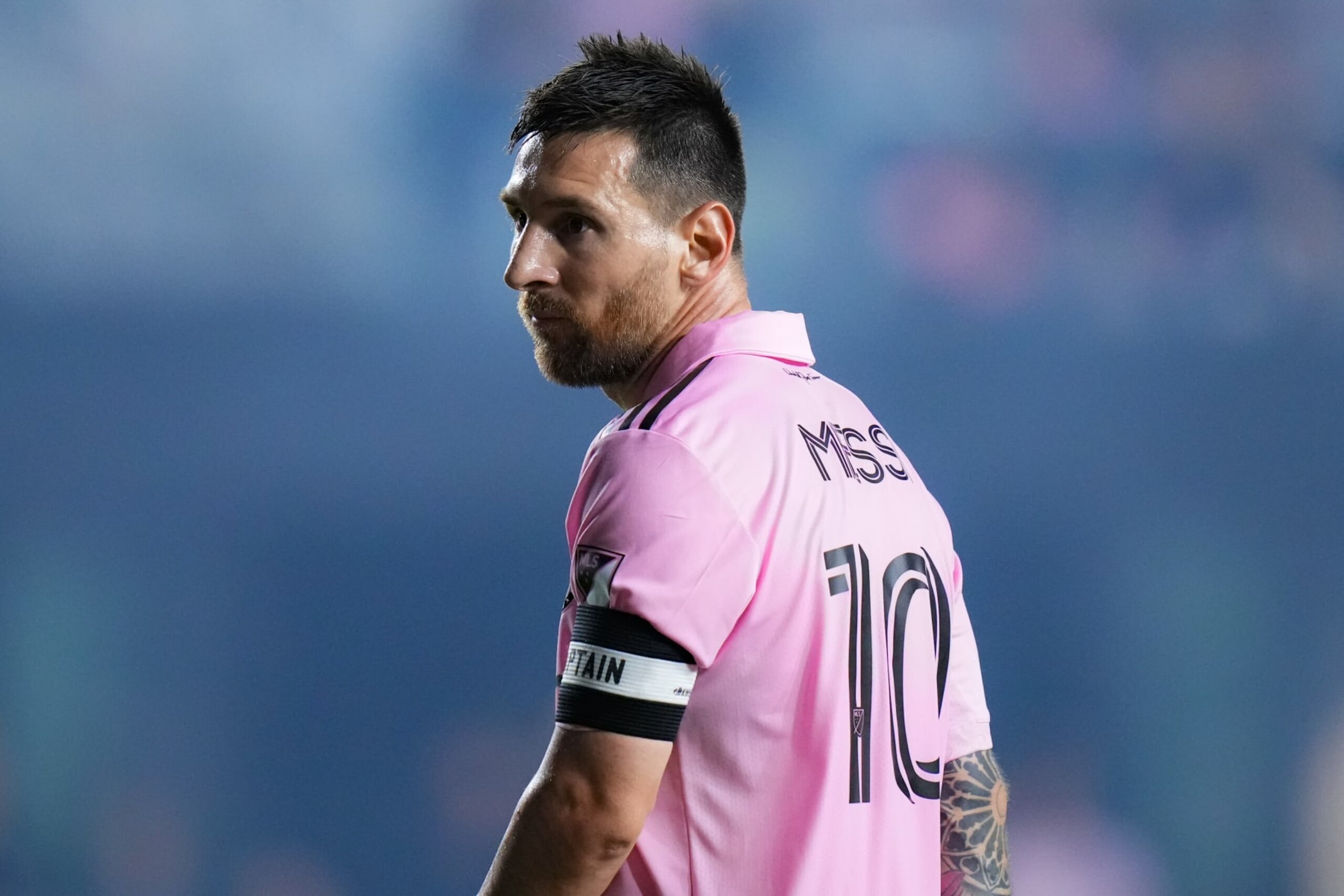 FORT LAUDERDALE, FLORIDA - NOVEMBER 10: Lionel Messi #10 of Inter Miami CFlooks on against the New York City FC during the second half at DRV PNK Stadium on November 10, 2023 in Fort Lauderdale, Florida. (Photo by Rich Storry/Getty Images) FORT LAUDERDALE, FLORIDA - NOVEMBER 10: Lionel Messi #10 of Inter Miami CFlooks on against the New York City FC during the second half at DRV PNK Stadium on November 10, 2023 in Fort Lauderdale, Florida. (Photo by Rich Storry/Getty Images)