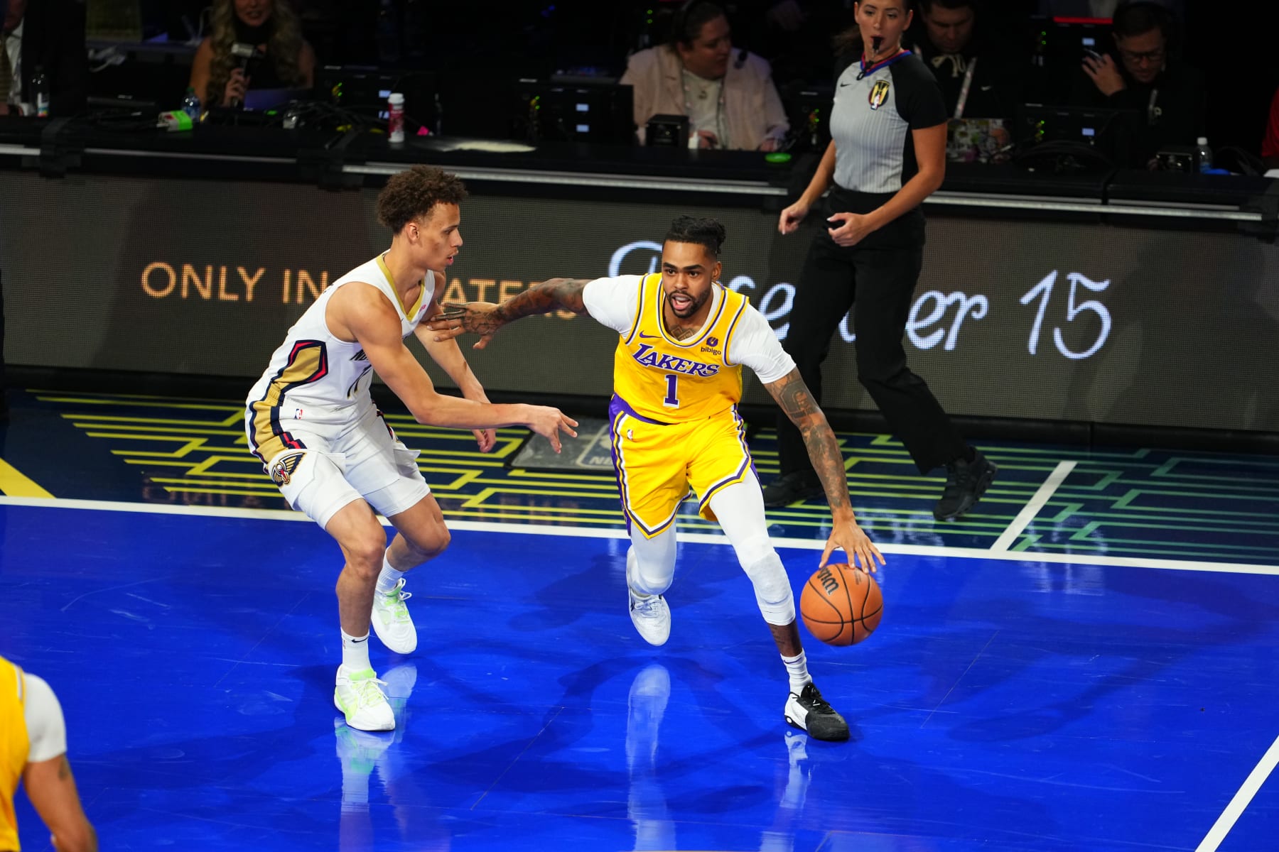 LAS VEGAS, NV - DECEMBER 7: D'Angelo Russell #1 of the Los Angeles Lakers dribbles the ball during the game against the New Orleans Pelicans during the semifinals of the In-Season Tournament on December 7, 2023 at T-Mobile Arena in Las Vegas, Nevada. NOTE TO USER: User expressly acknowledges and agrees that, by downloading and or using this photograph, User is consenting to the terms and conditions of the Getty Images License Agreement. Mandatory Copyright Notice: Copyright 2023 NBAE (Photo by Jeff Bottari/NBAE via Getty Images)