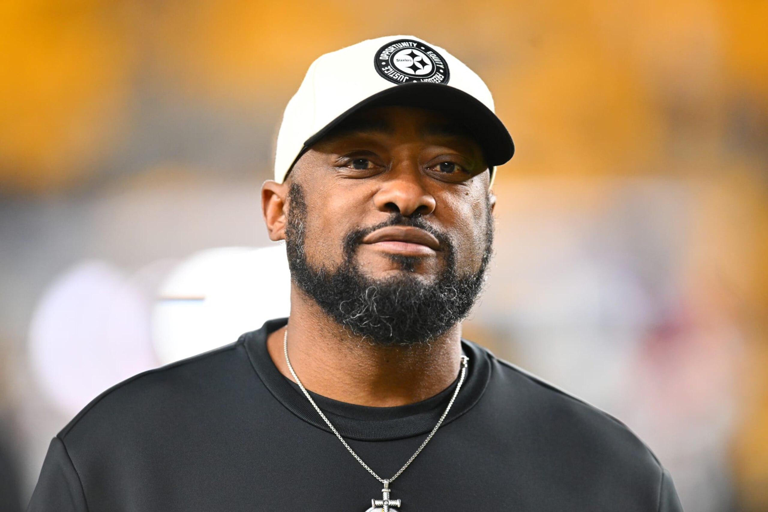 PITTSBURGH, PENNSYLVANIA - DECEMBER 07: Pittsburgh Steelers head coach Mike Tomlin looks on before the game against the New England Patriots at Acrisure Stadium on December 07, 2023 in Pittsburgh, Pennsylvania. (Photo by Joe Sargent/Getty Images) PITTSBURGH, PENNSYLVANIA - DECEMBER 07: Pittsburgh Steelers head coach Mike Tomlin looks on before the game against the New England Patriots at Acrisure Stadium on December 07, 2023 in Pittsburgh, Pennsylvania. (Photo by Joe Sargent/Getty Images)