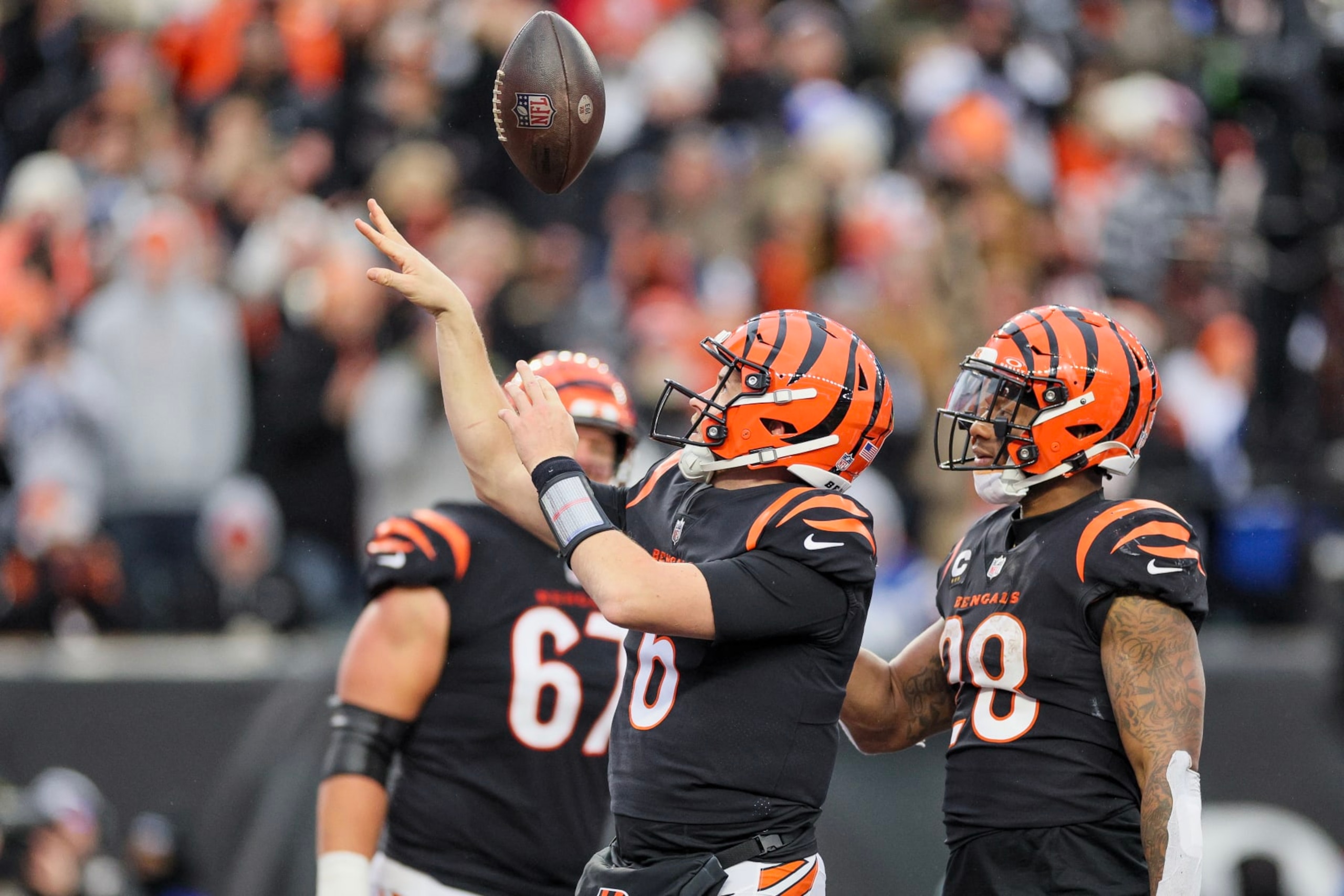 CINCINNATI, OHIO - DECEMBER 10: Jake Browning #6 of the Cincinnati Bengals reacts after scoring a touchdown during the second half of the game against the Indianapolis Colts at Paycor Stadium on December 10, 2023 in Cincinnati, Ohio. (Photo by Andy Lyons/Getty Images) CINCINNATI, OHIO - DECEMBER 10: Jake Browning #6 of the Cincinnati Bengals reacts after scoring a touchdown during the second half of the game against the Indianapolis Colts at Paycor Stadium on December 10, 2023 in Cincinnati, Ohio. (Photo by Andy Lyons/Getty Images)