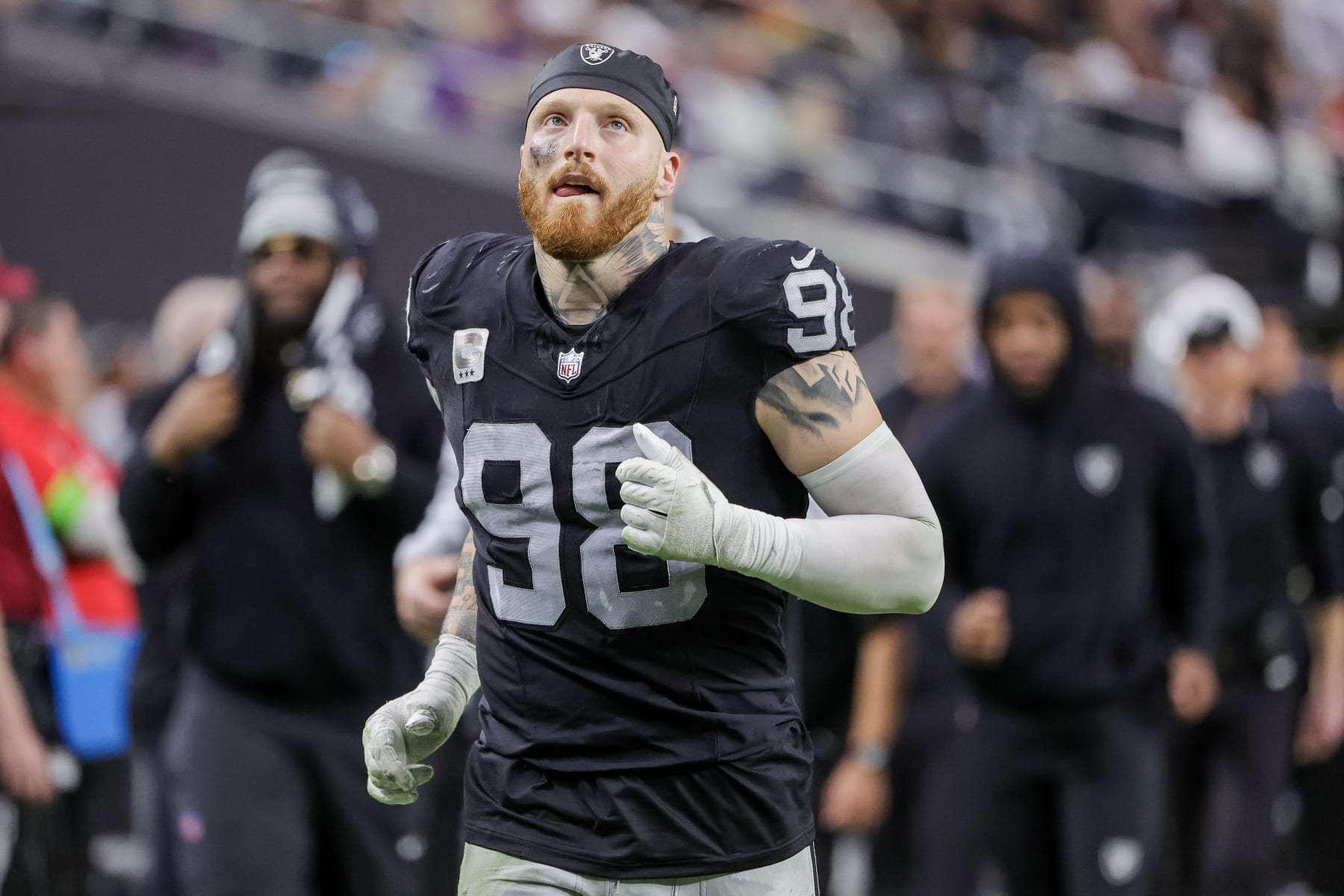 Raiders edge Maxx Crosby