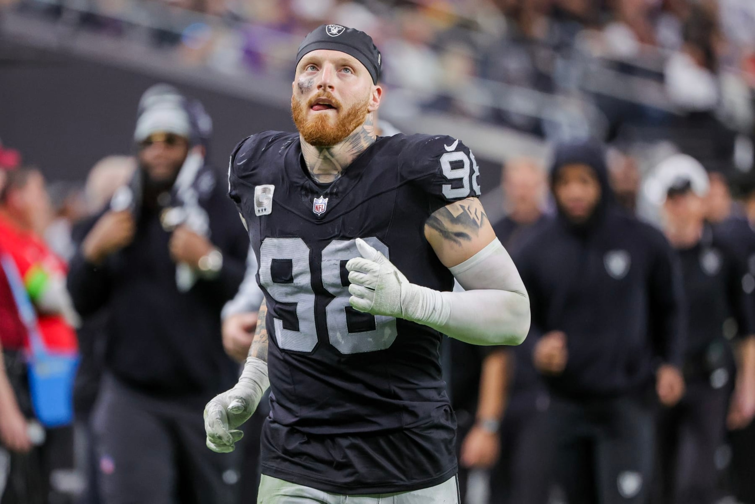 Raiders edge Maxx Crosby