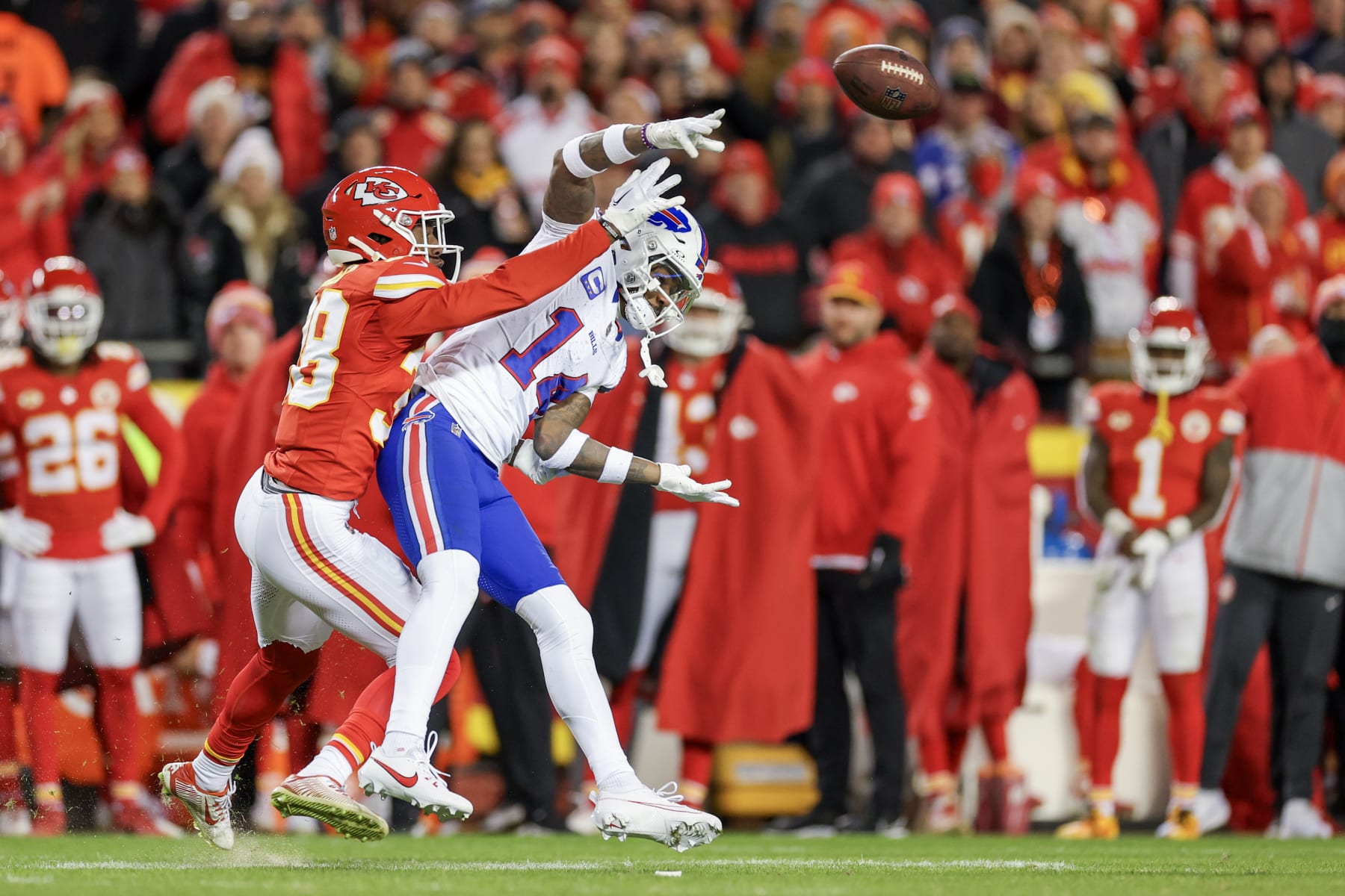 Chiefs CB L'Jarius Sneed breaks up a pass intended for Bills WR Stefon Diggs