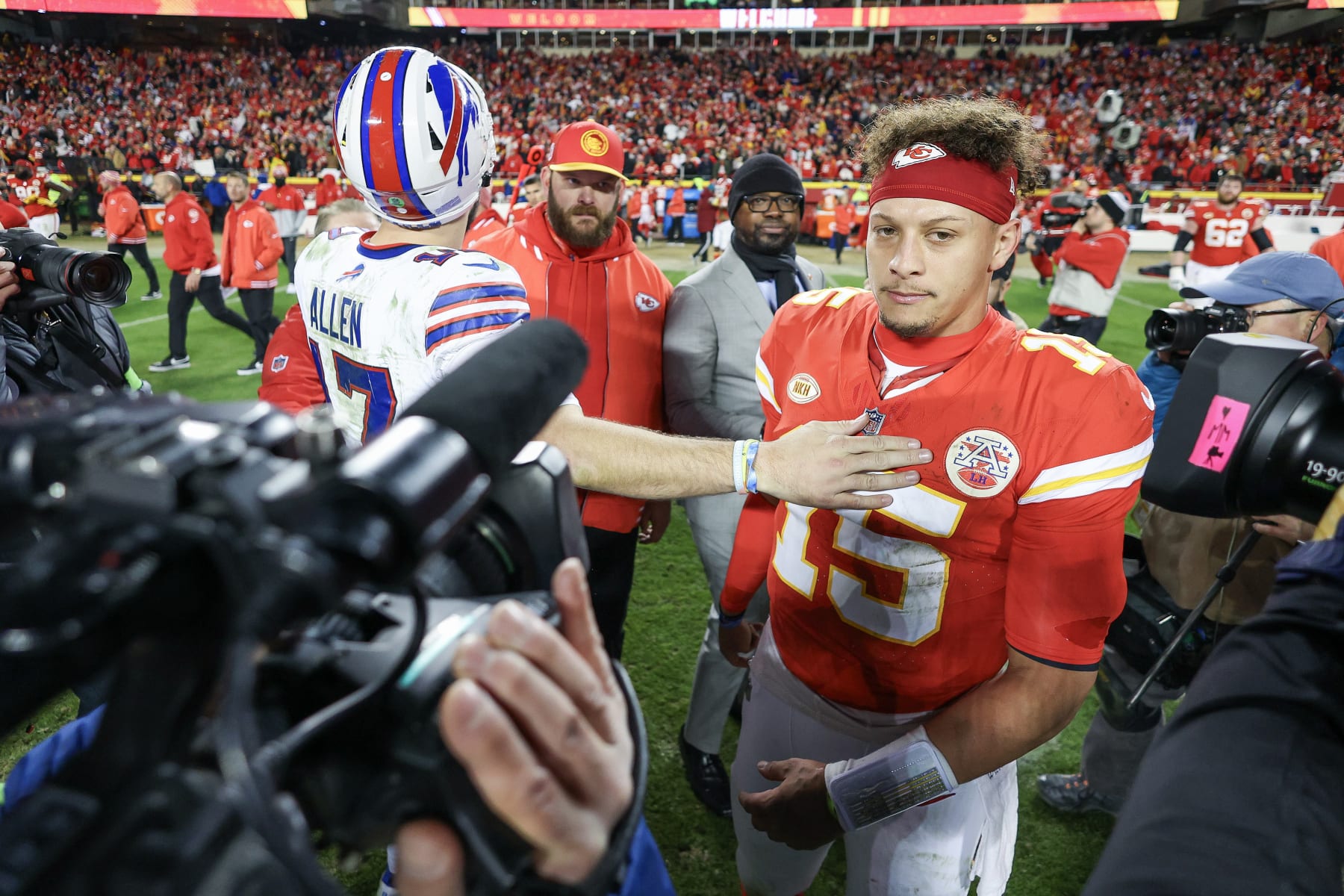 KANSAS CITY, MISSOURI - DECEMBER 10: Patrick Mahomes #15 of the Kansas City Chiefs reacts with Josh Allen #17 of the Buffalo Bills after the game at GEHA Field at Arrowhead Stadium on December 10, 2023 in Kansas City, Missouri. (Photo by Jamie Squire/Getty Images) KANSAS CITY, MISSOURI - DECEMBER 10: Patrick Mahomes #15 of the Kansas City Chiefs reacts with Josh Allen #17 of the Buffalo Bills after the game at GEHA Field at Arrowhead Stadium on December 10, 2023 in Kansas City, Missouri. (Photo by Jamie Squire/Getty Images)