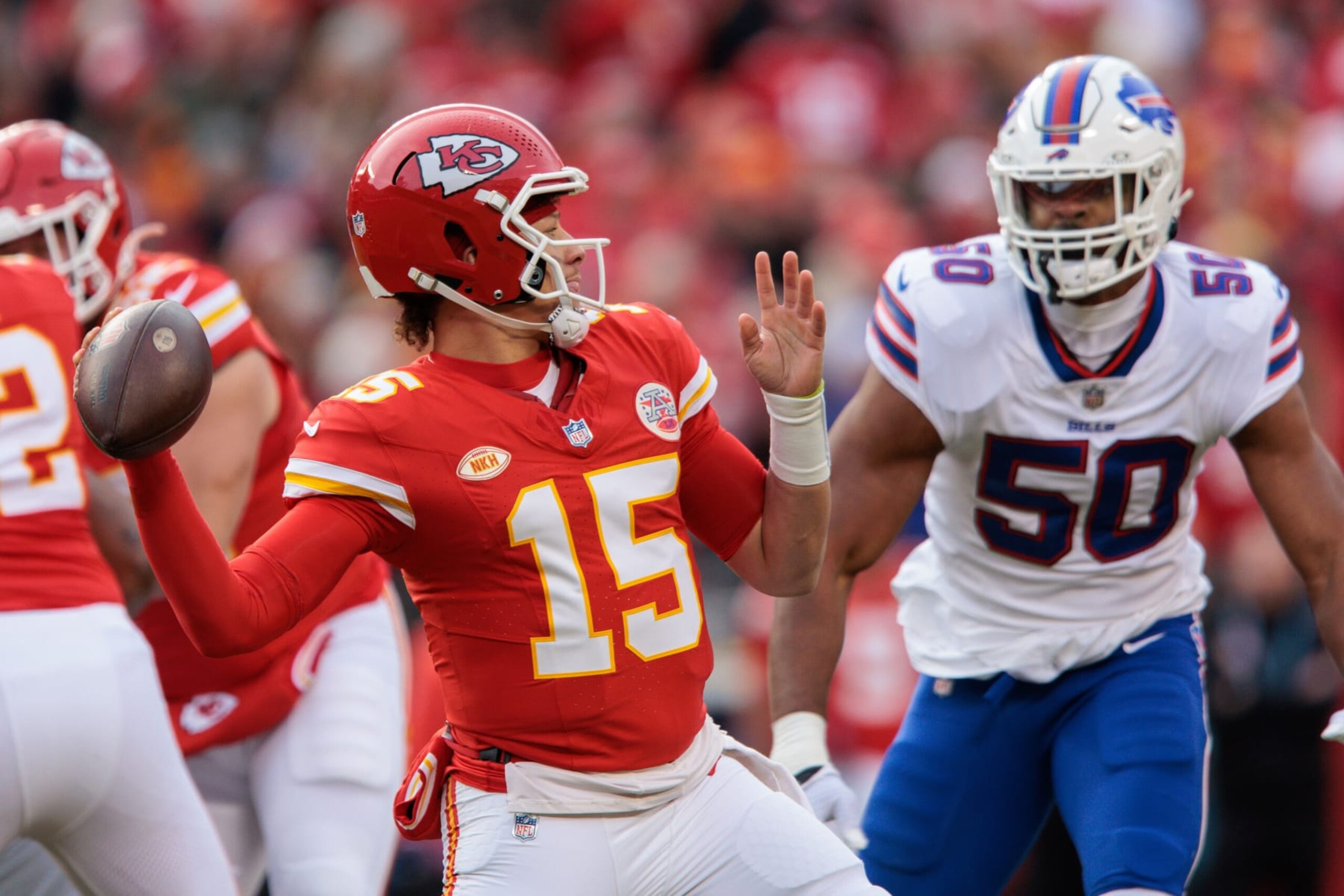 KANSAS CITY, MO - DECEMBER 10: Kansas City Chiefs quarterback Patrick Mahomes (15) looks to pass during the first half against the Buffalo Bills on December 10th at Arrowhead Stadium in Kansas City, Missouri. (Photo by William Purnell/Icon Sportswire via Getty Images)