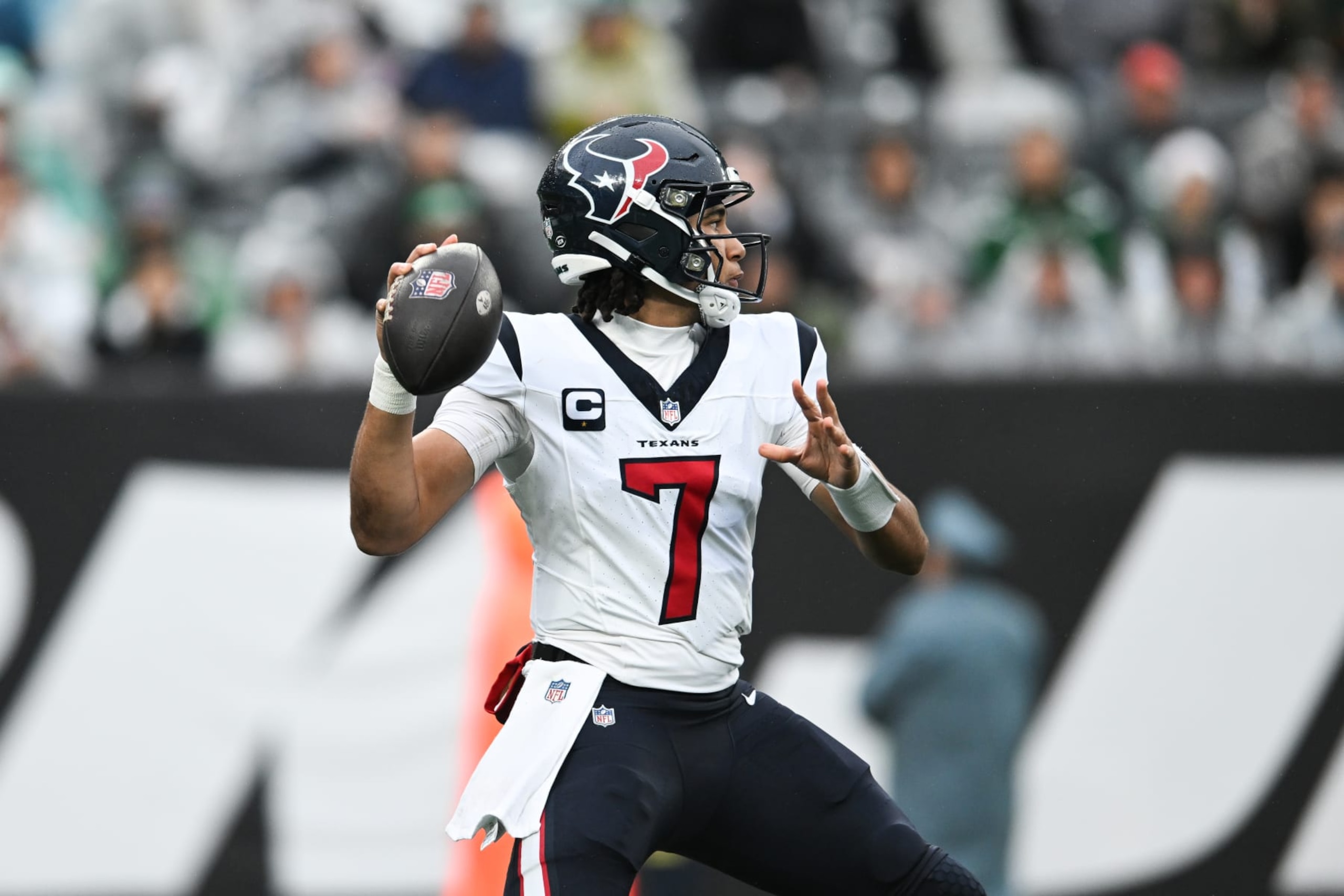 EAST RUTHERFORD, NJ - DECEMBER 10: C.J. Stroud #7 of the Houston Texans looks tot throw the football during the first half against the New York Jets at MetLife Stadium on December 10, 2023 in East Rutherford, New Jersey. (Photo by Kathryn Riley/Getty Images)