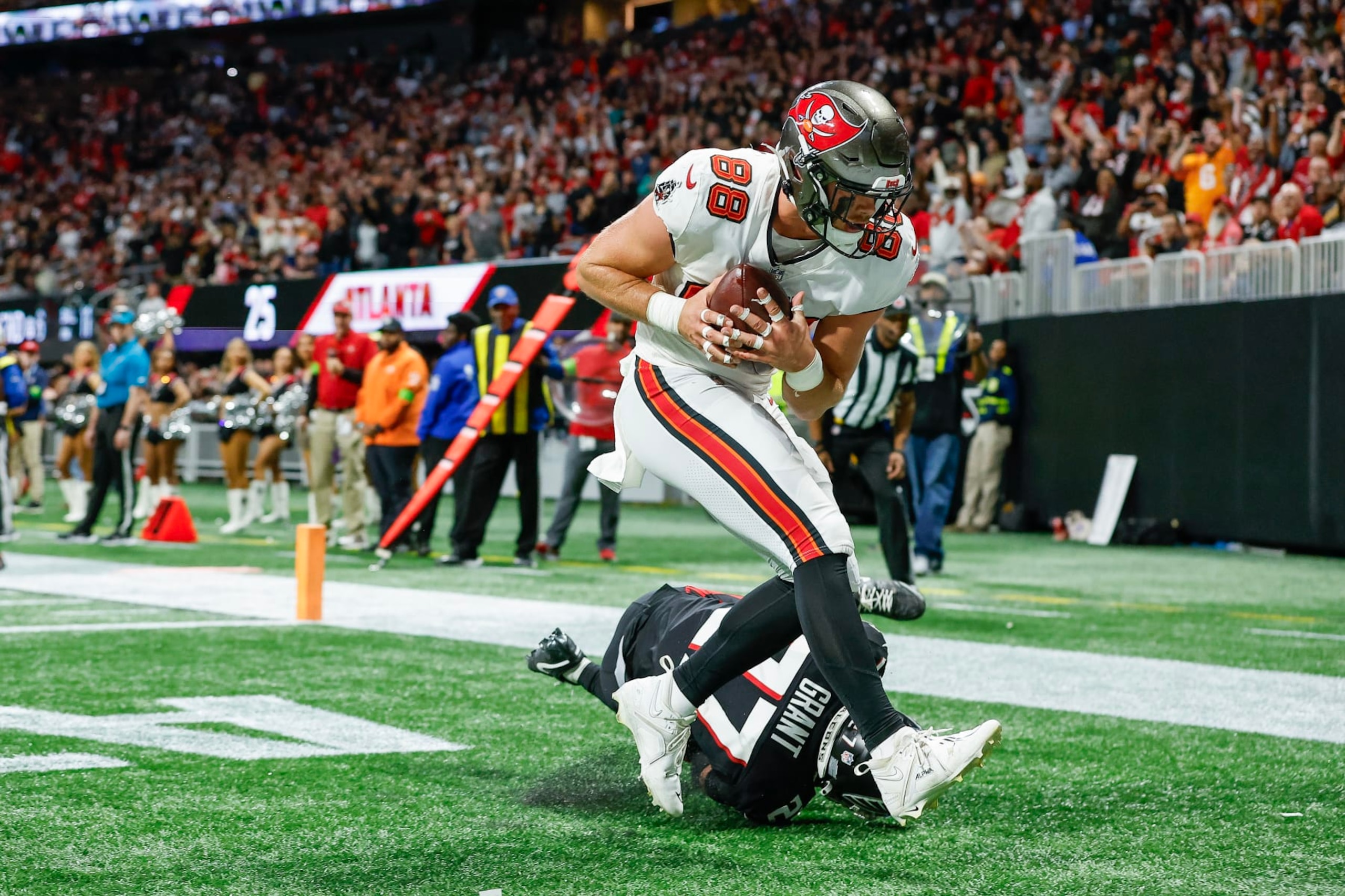Buccaneers TE Cade Otton