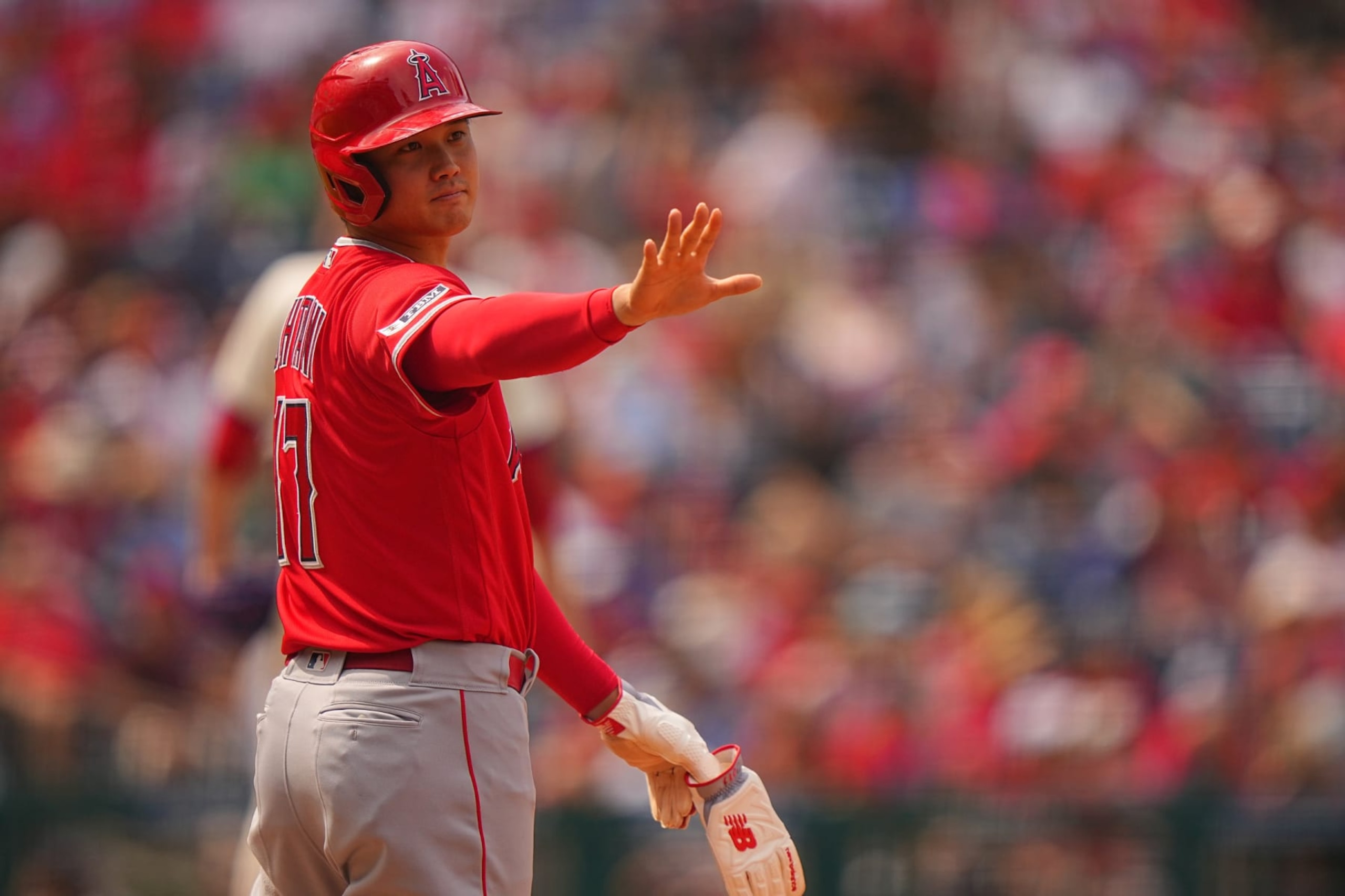 Baseball: Los Angeles Angels Shohei Ohtani (17) in action, reacts with his hand vs Philadelphia Phillies at Citizen Bank Park.
Philadelphia, PA 8/30/2023
CREDIT: Erick W. Rasco (Photo by Erick W. Rasco/Sports Illustrated via Getty Images)
(Set Number: X164408 TK1) Baseball: Los Angeles Angels Shohei Ohtani (17) in action, reacts with his hand vs Philadelphia Phillies at Citizen Bank Park.
Philadelphia, PA 8/30/2023
CREDIT: Erick W. Rasco (Photo by Erick W. Rasco/Sports Illustrated via Getty Images)
(Set Number: X164408 TK1)