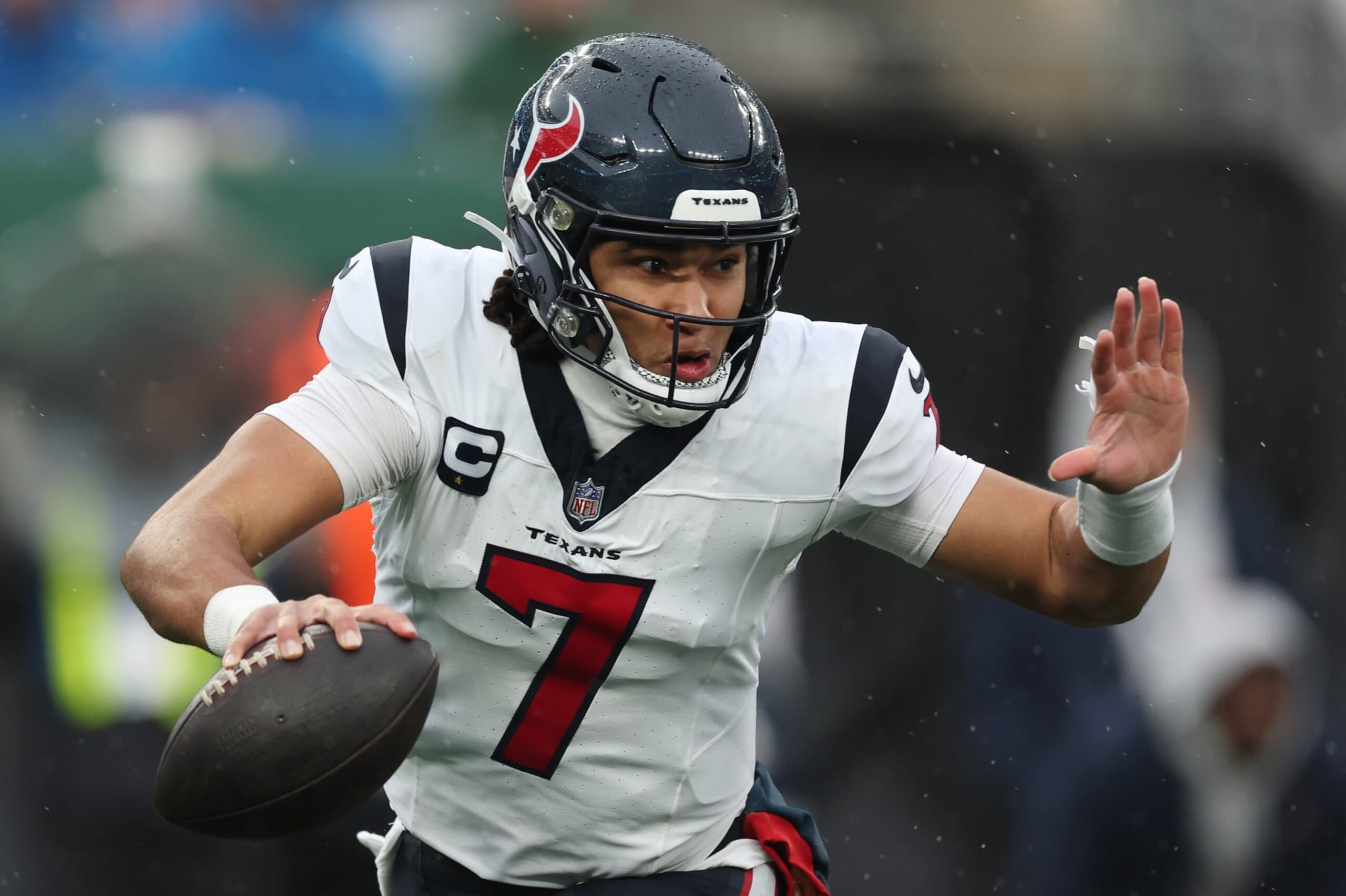 EAST RUTHERFORD, NEW JERSEY - DECEMBER 10:  C.J. Stroud #7 of the Houston Texans in action against the New York Jets during their game at MetLife Stadium on December 10, 2023 in East Rutherford, New Jersey.  (Photo by Al Bello/Getty Images)