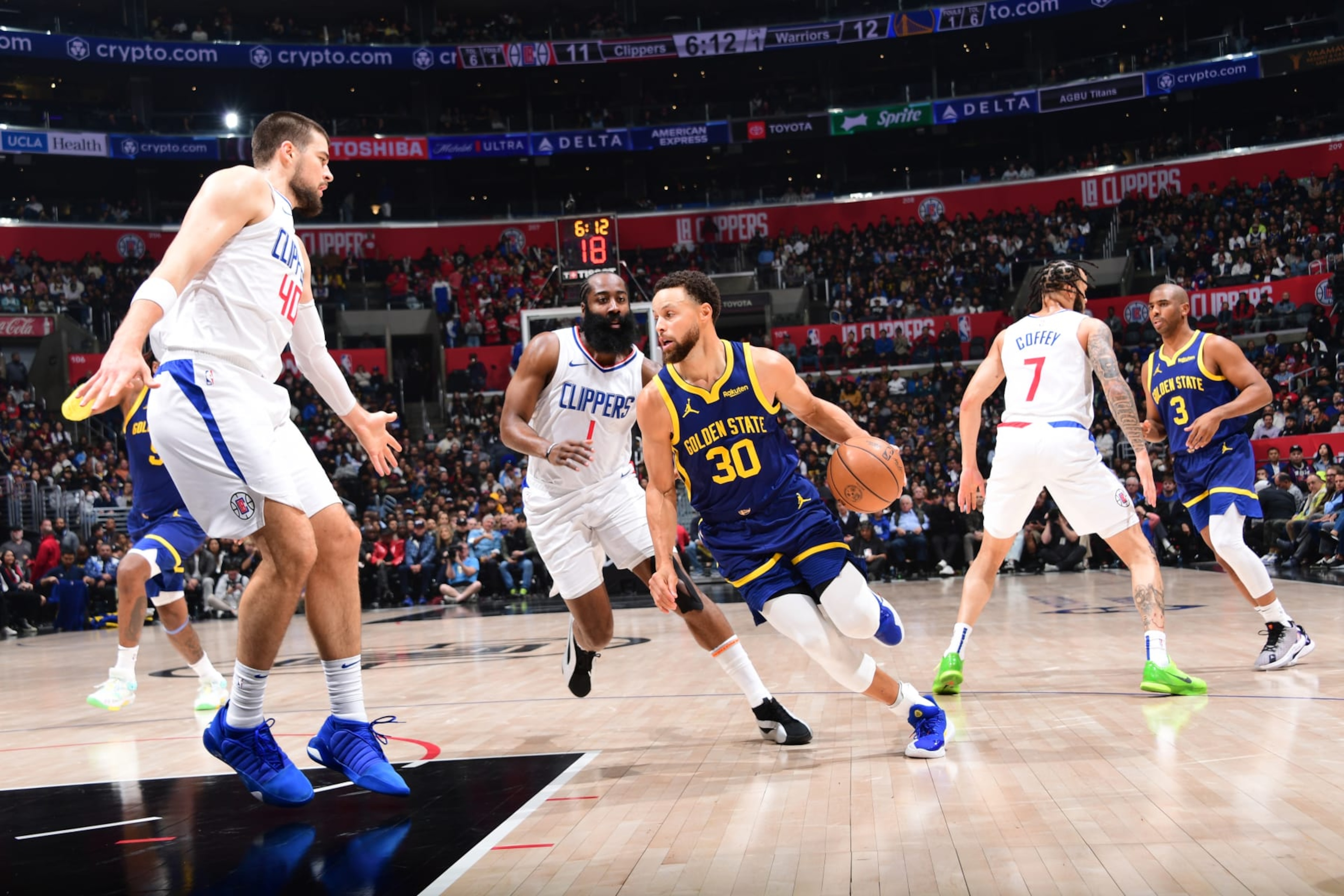 LOS ANGELES, CA - DECEMBER 14: Stephen Curry #30 of the Golden State Warriors dribbles the ball during the game against the LA Clippers on December 14, 2023 at Crypto.Com Arena in Los Angeles, California. NOTE TO USER: User expressly acknowledges and agrees that, by downloading and/or using this Photograph, user is consenting to the terms and conditions of the Getty Images License Agreement. Mandatory Copyright Notice: Copyright 2023 NBAE (Photo by Adam Pantozzi/NBAE via Getty Images) LOS ANGELES, CA - DECEMBER 14: Stephen Curry #30 of the Golden State Warriors dribbles the ball during the game against the LA Clippers on December 14, 2023 at Crypto.Com Arena in Los Angeles, California. NOTE TO USER: User expressly acknowledges and agrees that, by downloading and/or using this Photograph, user is consenting to the terms and conditions of the Getty Images License Agreement. Mandatory Copyright Notice: Copyright 2023 NBAE (Photo by Adam Pantozzi/NBAE via Getty Images)