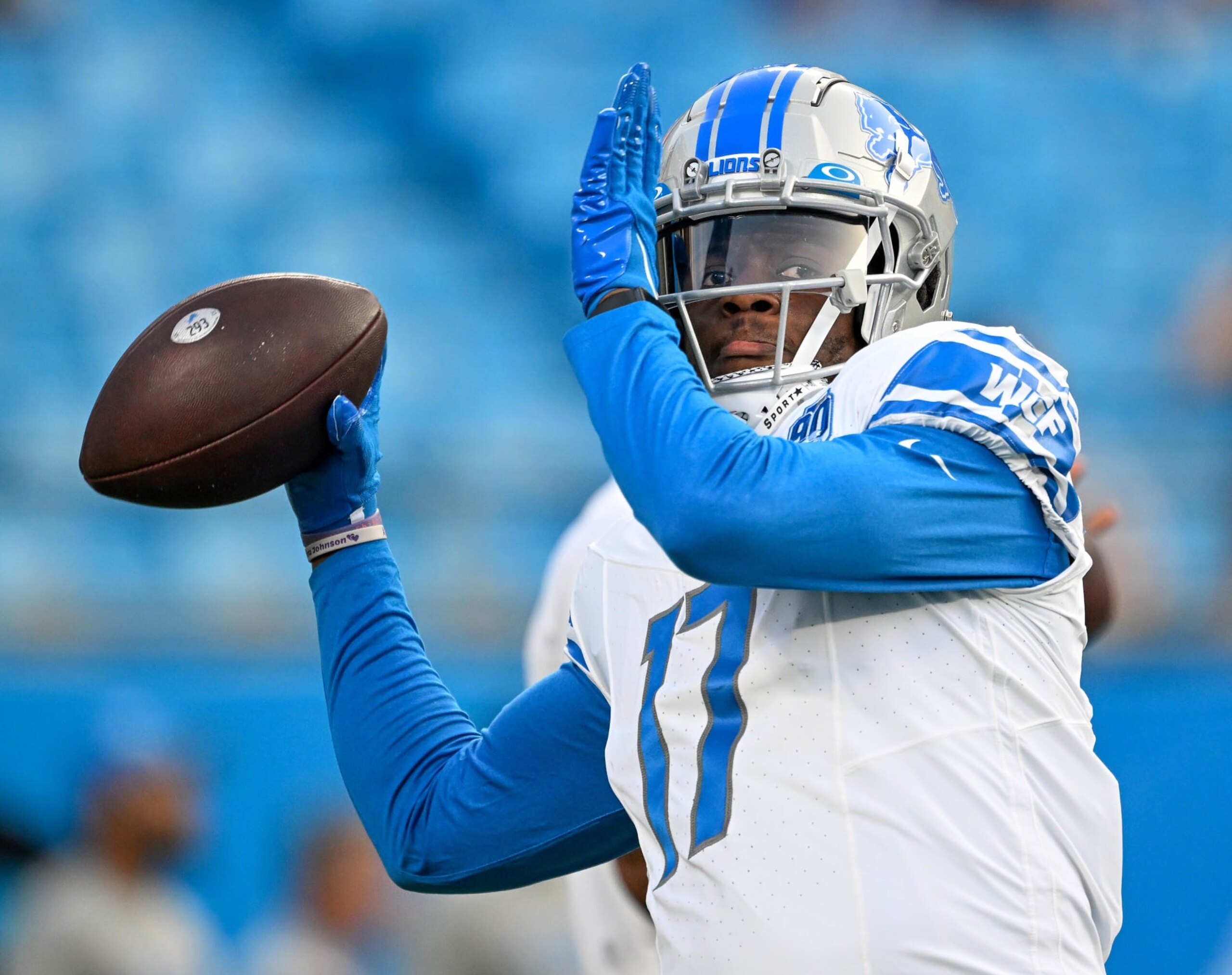 CHARLOTTE, NORTH CAROLINA - AUGUST 25: Teddy Bridgewater #17 of the Detroit Lions warms up during a preseason game against the Carolina Panthers at Bank of America Stadium on August 25, 2023 in Charlotte, North Carolina. (Photo by Grant Halverson/Getty Images)