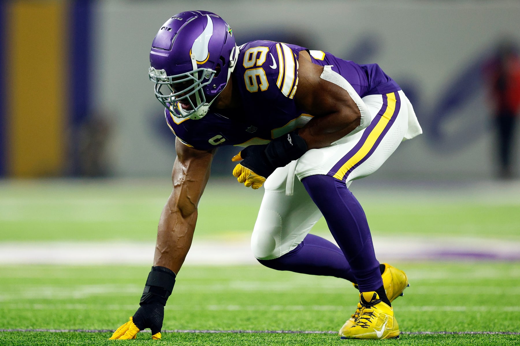 MINNEAPOLIS, MINNESOTA - NOVEMBER 27: Danielle Hunter #99 of the Minnesota Vikings readies for play against the Chicago Bears in the first half at U.S. Bank Stadium on November 27, 2023 in Minneapolis, Minnesota. The Bears defeated the Vikings 12-10. (Photo by David Berding/Getty Images)