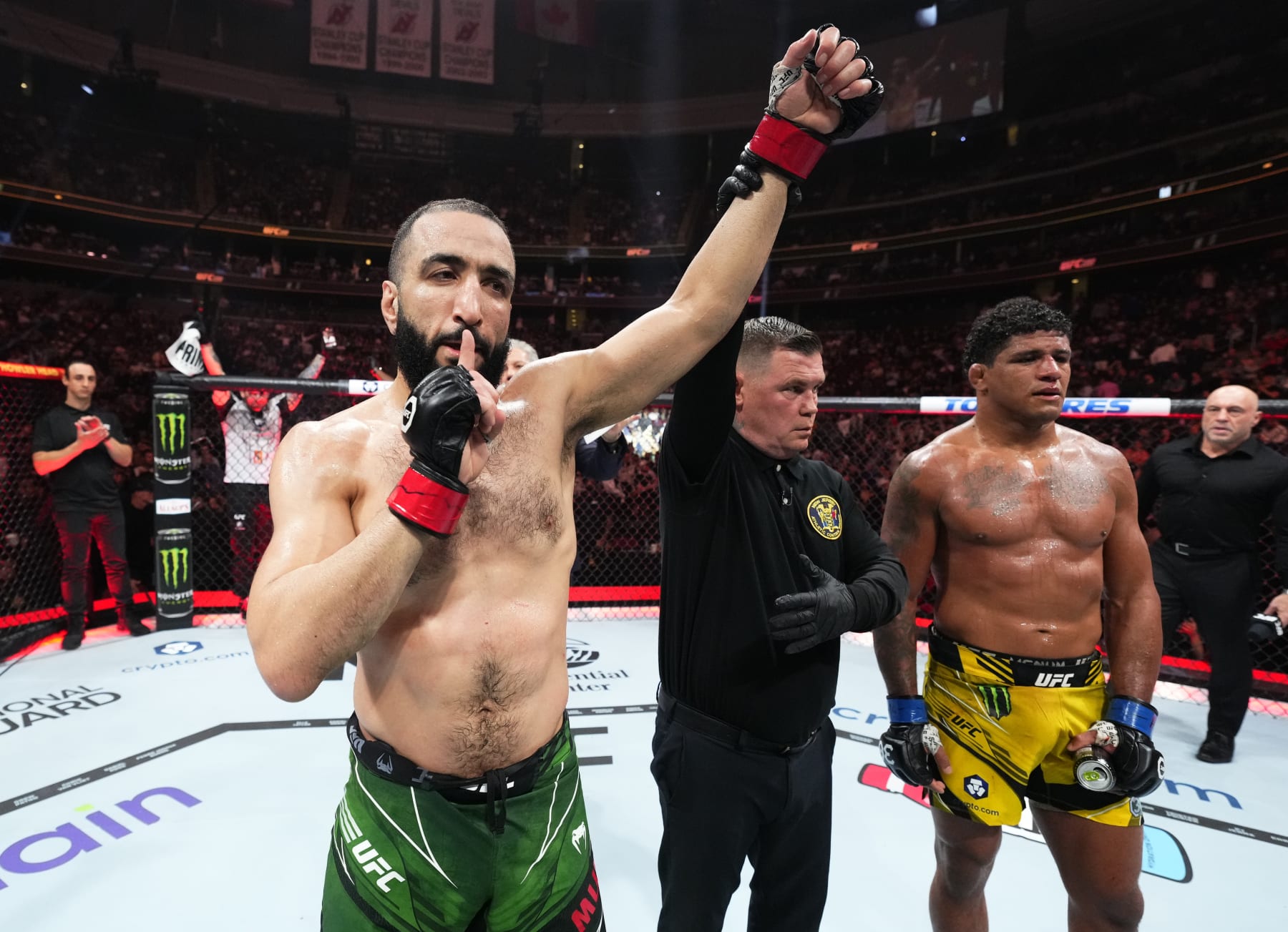 Belal Muhammad gets his hand raised against Gilbert Burns