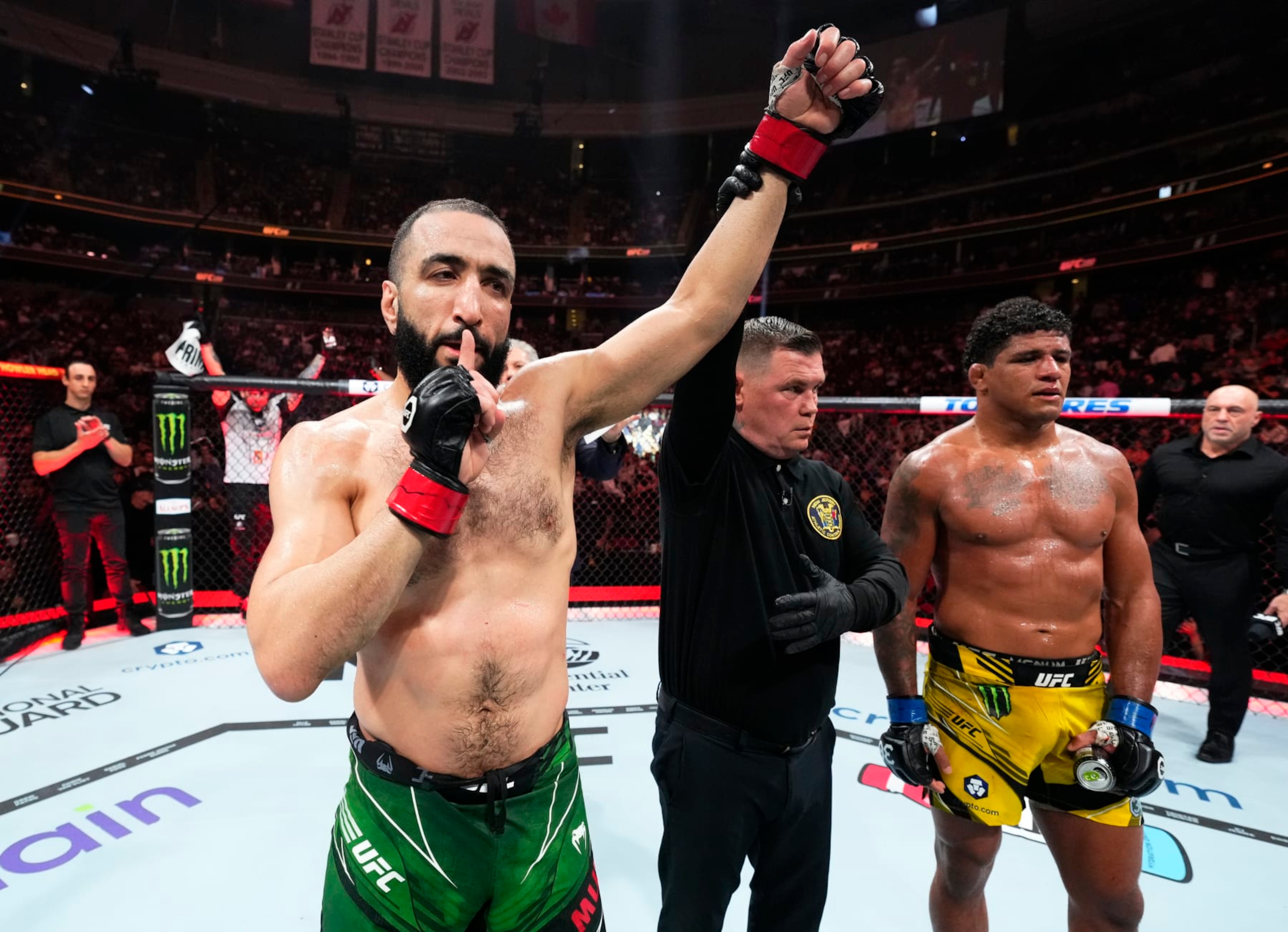 Belal Muhammad gets his hand raised against Gilbert Burns