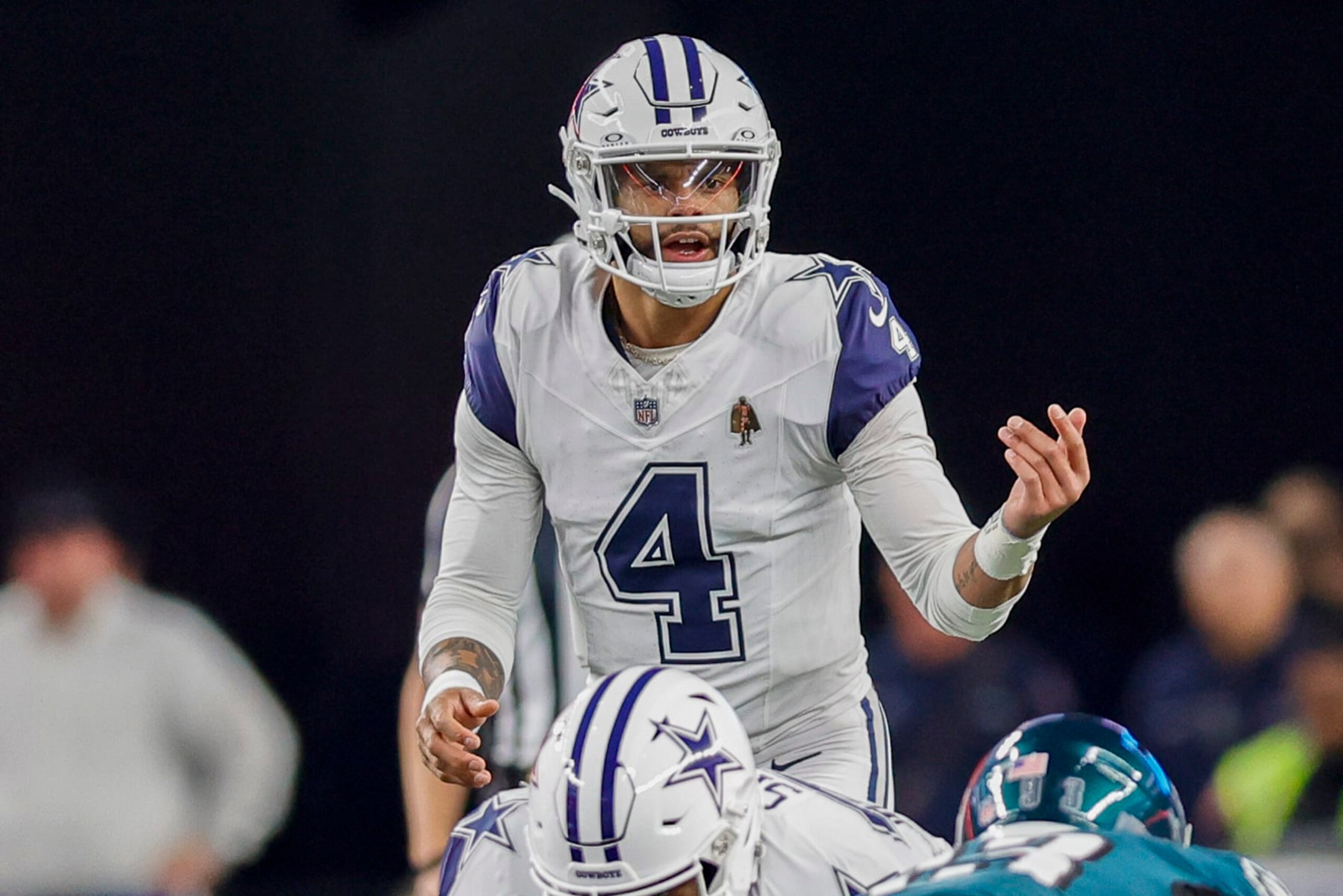 ARLINGTON, TX - DECEMBER 10: Dallas Cowboys quarterback Dak Prescott (4) calls out signals during the game between the Dallas Cowboys and the Philadelphia Eagles on December 10, 2023 at AT&T Stadium in Arlington, Texas. (Photo by Matthew Pearce/Icon Sportswire via Getty Images) ARLINGTON, TX - DECEMBER 10: Dallas Cowboys quarterback Dak Prescott (4) calls out signals during the game between the Dallas Cowboys and the Philadelphia Eagles on December 10, 2023 at AT&T Stadium in Arlington, Texas. (Photo by Matthew Pearce/Icon Sportswire via Getty Images)