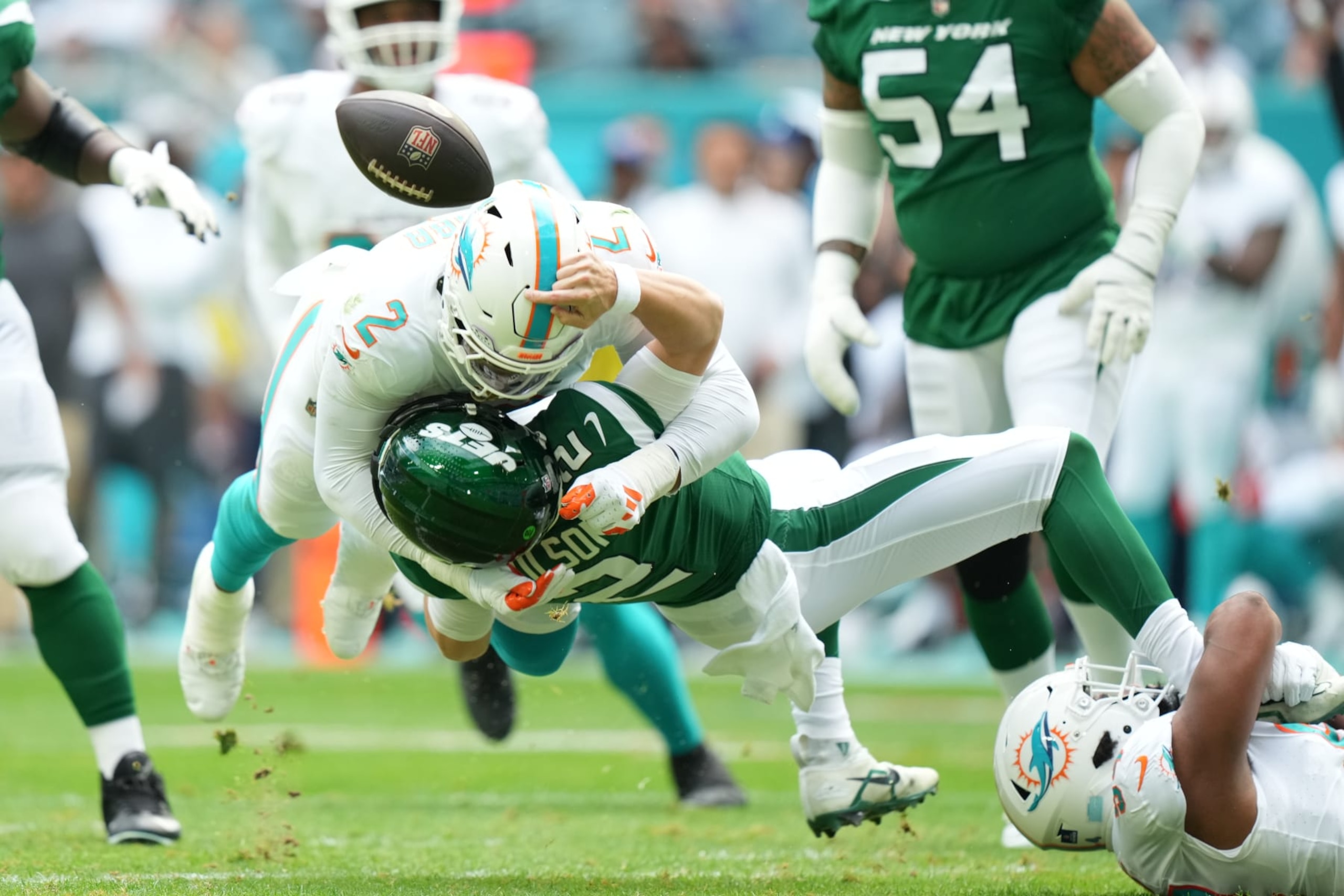 Dolphins LB Bradley Chubb sacks Jets QB Zach Wilson Dolphins LB Bradley Chubb sacks Jets QB Zach Wilson