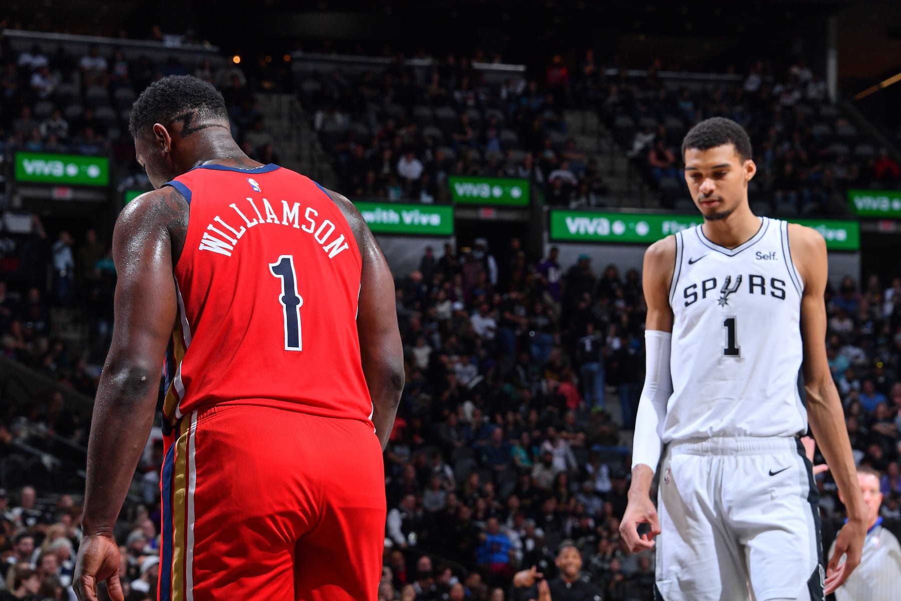 NBA Fans Applaud Victor Wembanyama vs. Zion Williamson amid Pelicans' Rout of Spurs