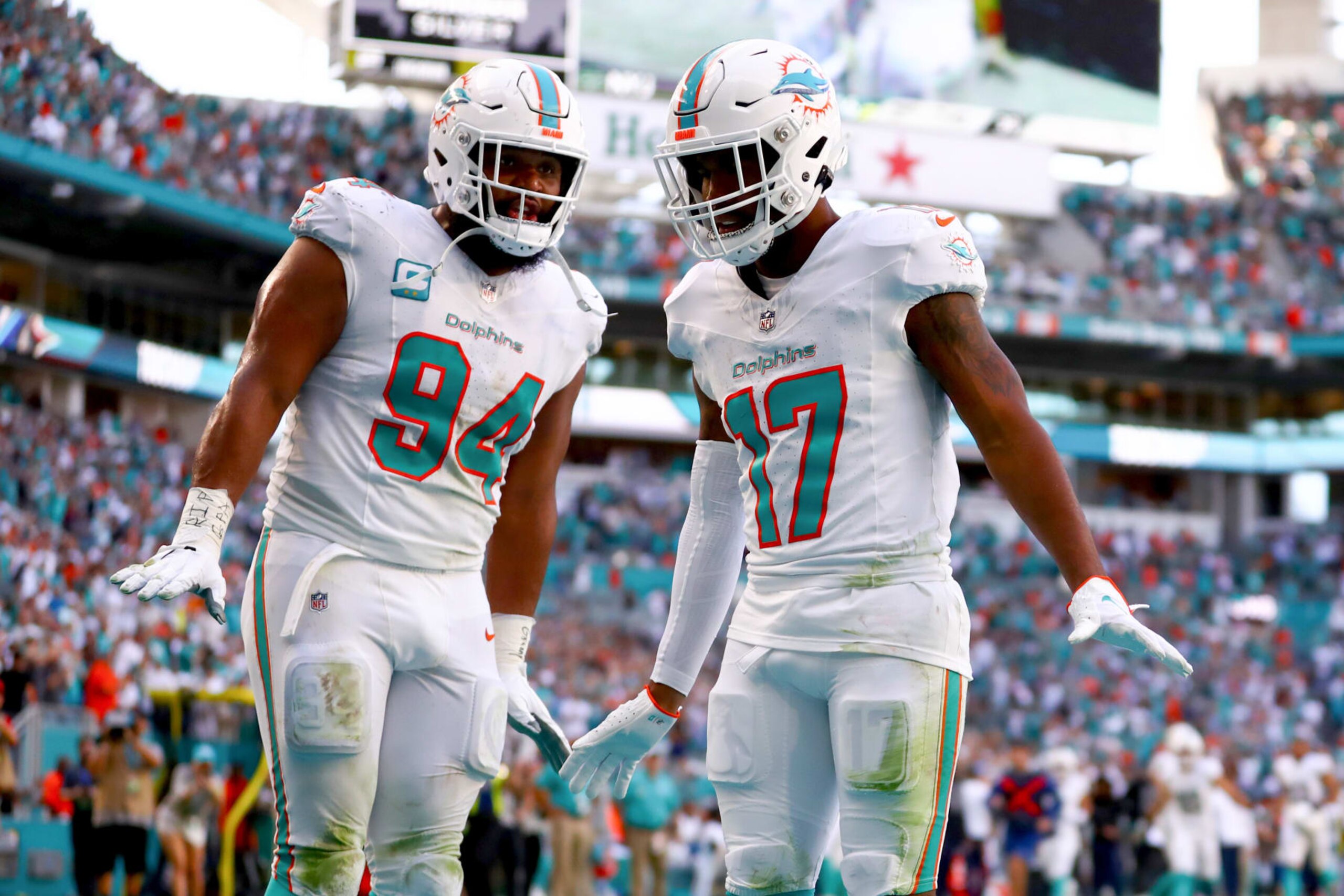 MIAMI GARDENS, FLORIDA - DECEMBER 17: Jaylen Waddle #17 of the Miami Dolphins celebrates after a second quarter touchdown against the New York Jets at Hard Rock Stadium on December 17, 2023 in Miami Gardens, Florida. (Photo by Megan Briggs/Getty Images)