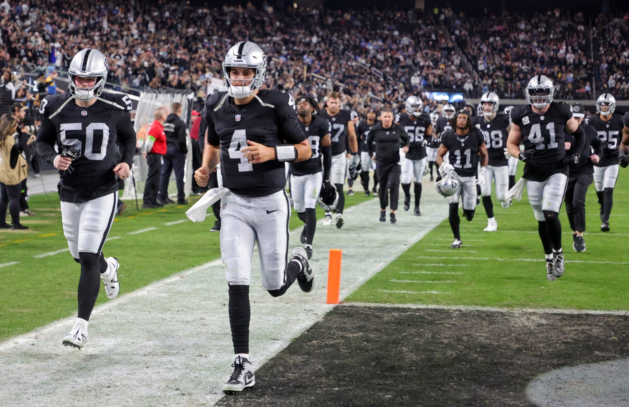 Raiders quarterback Aidan O'Connell (4)