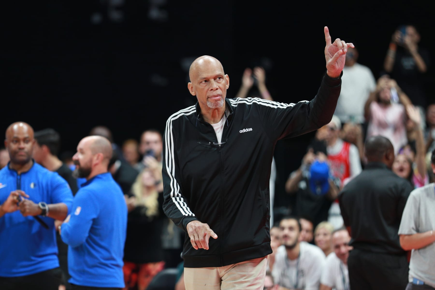 ABU DHABI, UAE - OCTOBER 7: NBA Legend Kareem Abdul-Jabbar is introduced before the Dallas Mavericks game against the Minnesota Timberwolves as part of 2023 NBA Global Games Abu Dhabi at Etihad Arena on October 7, 2023 in Abu Dhabi, The United Arab Emirates. NOTE TO USER: User expressly acknowledges and agrees that, by downloading and/or using this Photograph, user is consenting to the terms and conditions of the Getty Images License Agreement. Mandatory Copyright Notice: Copyright 2023 NBAE (Photo by Chris Marion/NBAE via Getty Images)