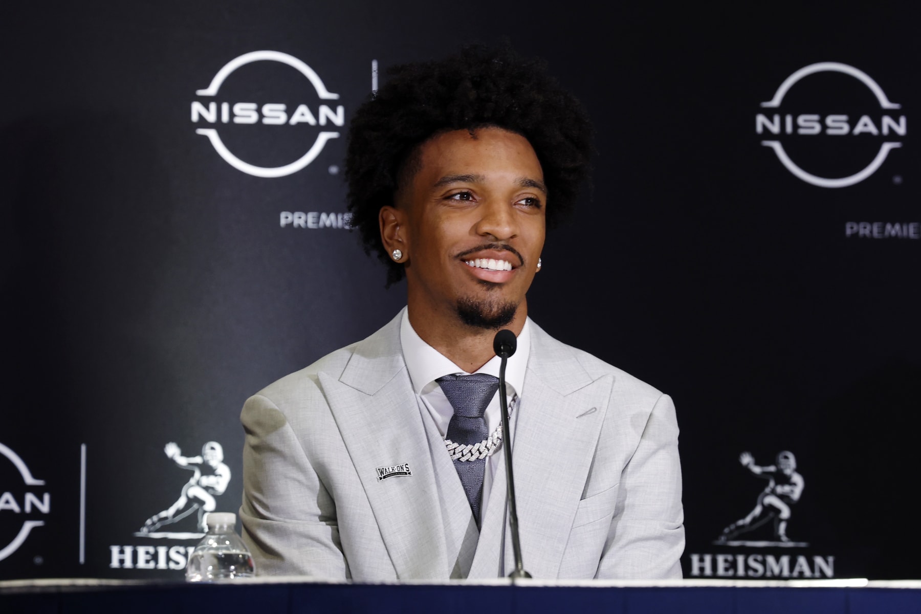 NEW YORK, NEW YORK - DECEMBER 09: Quarterback Jayden Daniels of the LSU Tigers speaks to the media during a press conference ahead of The Heisman Memorial Trophy ceremony at New York Marriott Marquis Hotel on December 09, 2023 in New York City. (Photo by Sarah Stier/Getty Images)