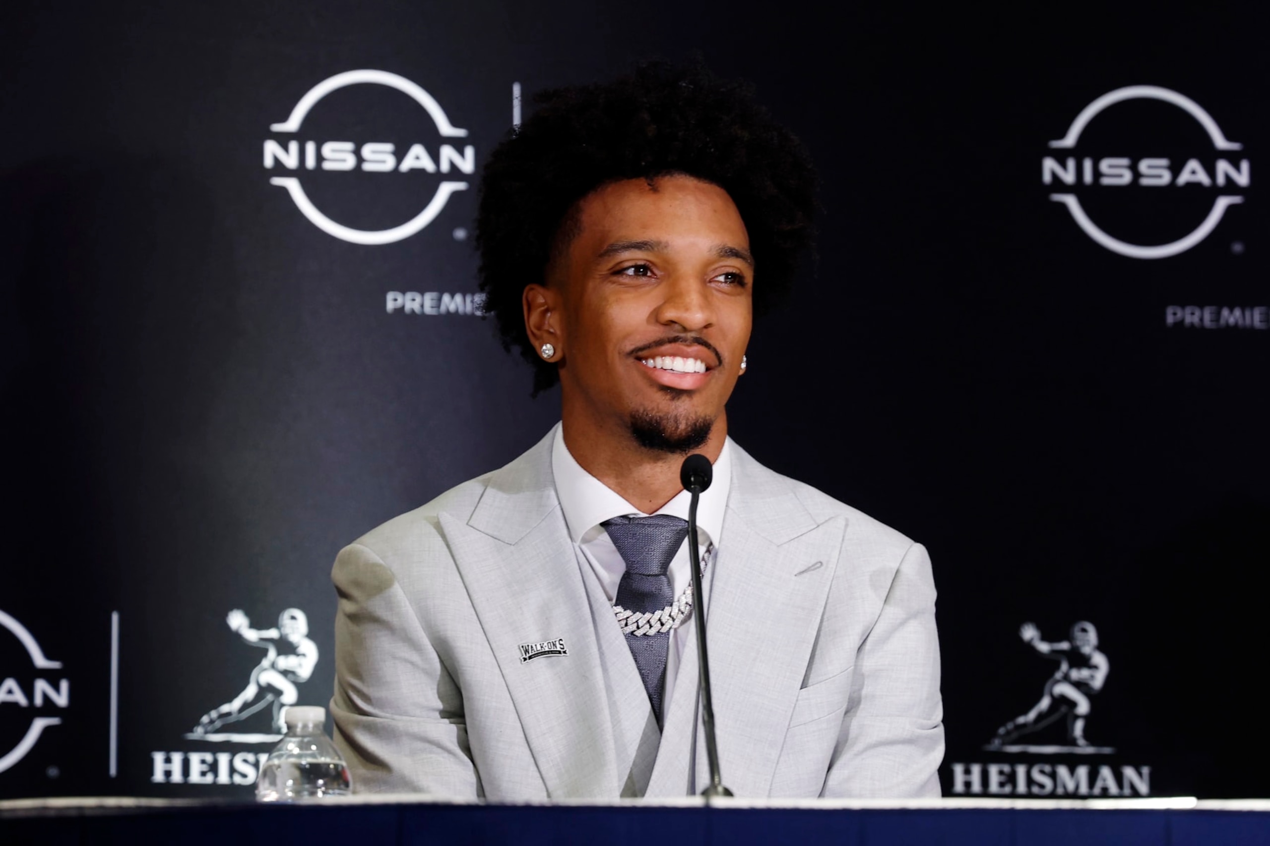 NEW YORK, NEW YORK - DECEMBER 09: Quarterback Jayden Daniels of the LSU Tigers speaks to the media during a press conference ahead of The Heisman Memorial Trophy ceremony at New York Marriott Marquis Hotel on December 09, 2023 in New York City. (Photo by Sarah Stier/Getty Images) NEW YORK, NEW YORK - DECEMBER 09: Quarterback Jayden Daniels of the LSU Tigers speaks to the media during a press conference ahead of The Heisman Memorial Trophy ceremony at New York Marriott Marquis Hotel on December 09, 2023 in New York City. (Photo by Sarah Stier/Getty Images)