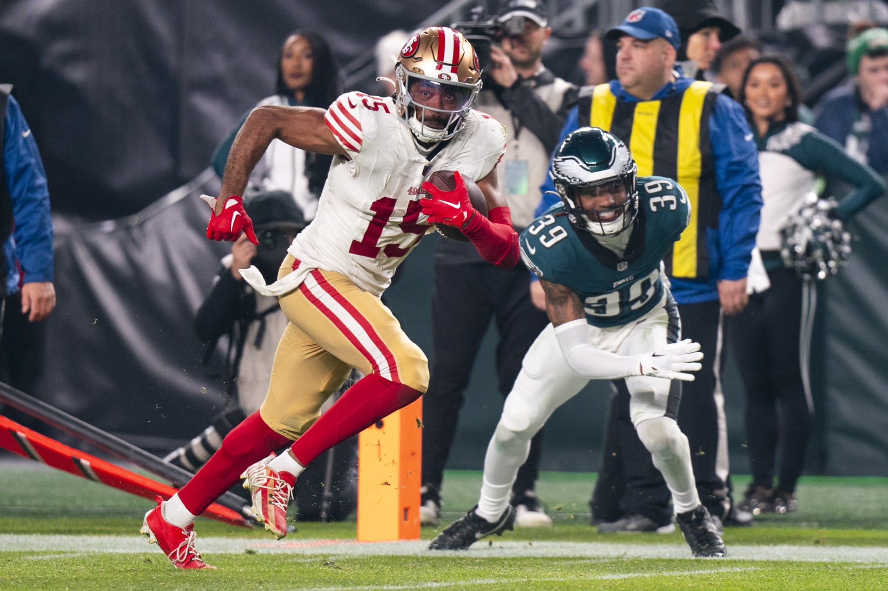 San Francisco 49ers wide receiver Jauan Jennings (15) in action against Philadelphia Eagles cornerback Eli Ricks (39) during the NFL football game, Sunday, Dec. 3, 2023, in Philadelphia. (AP Photo/Chris Szagola)