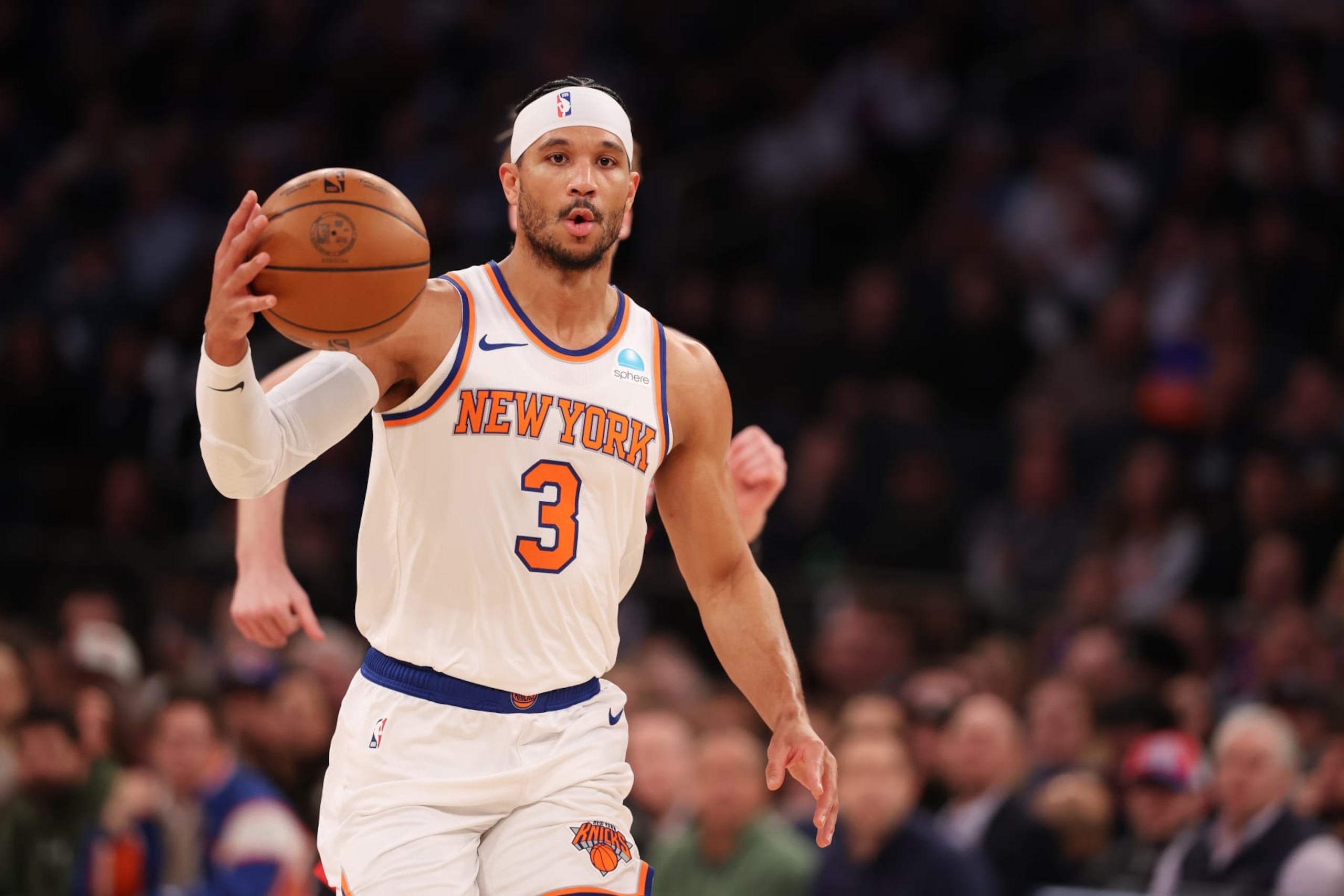 NEW YORK, NEW YORK - DECEMBER 11:  Josh Hart #3 of the New York Knicks in action against the Toronto Raptors during their game at Madison Square Garden on December 11, 2023 in New York City.  User expressly acknowledges and agrees that, by downloading and or using this photograph, User is consenting to the terms and conditions of the Getty Images License Agreement.   (Photo by Al Bello/Getty Images)